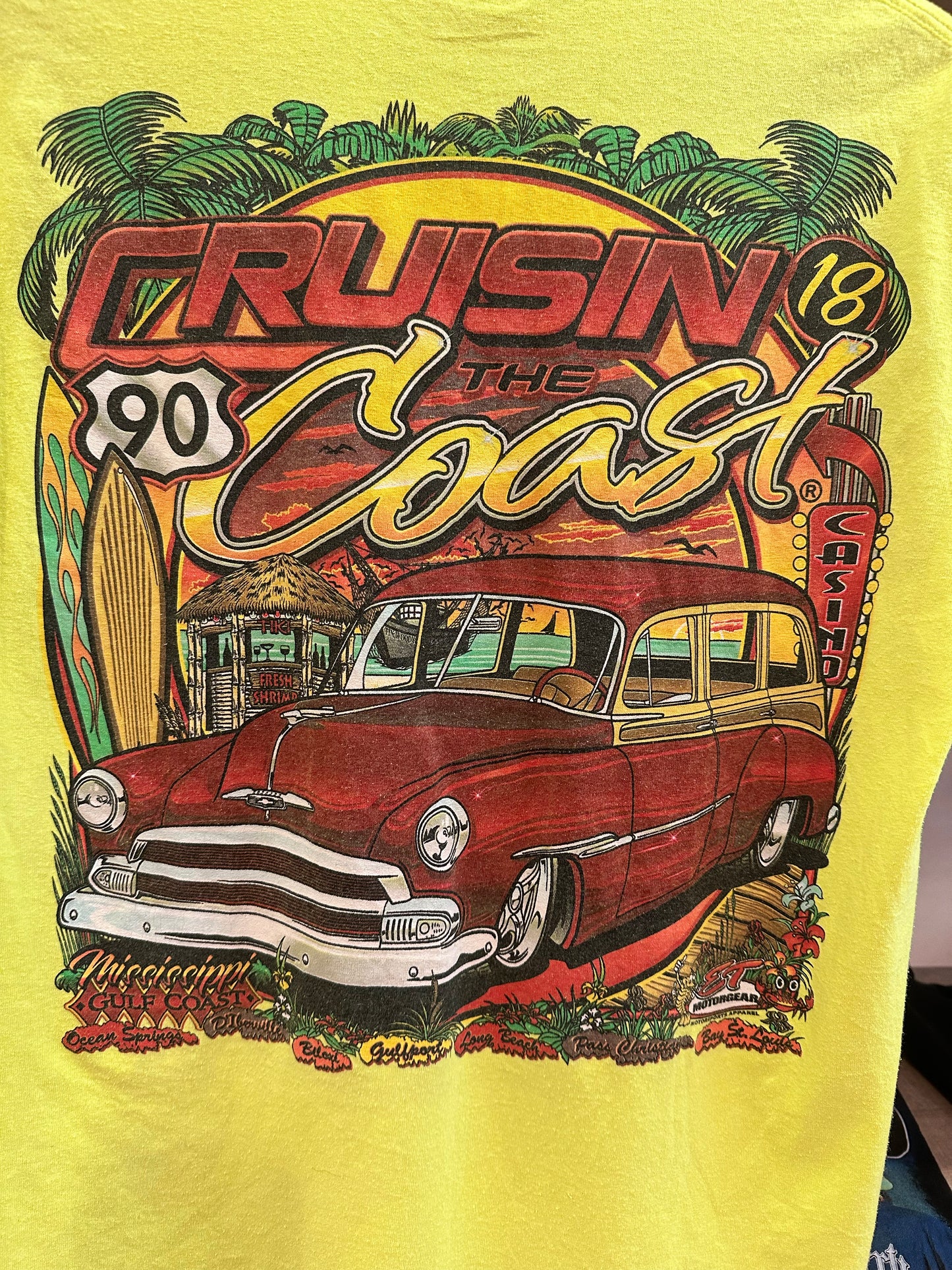 M - Cruisin the Coast Mississippi Gulf Coast Graphic T-Shirt