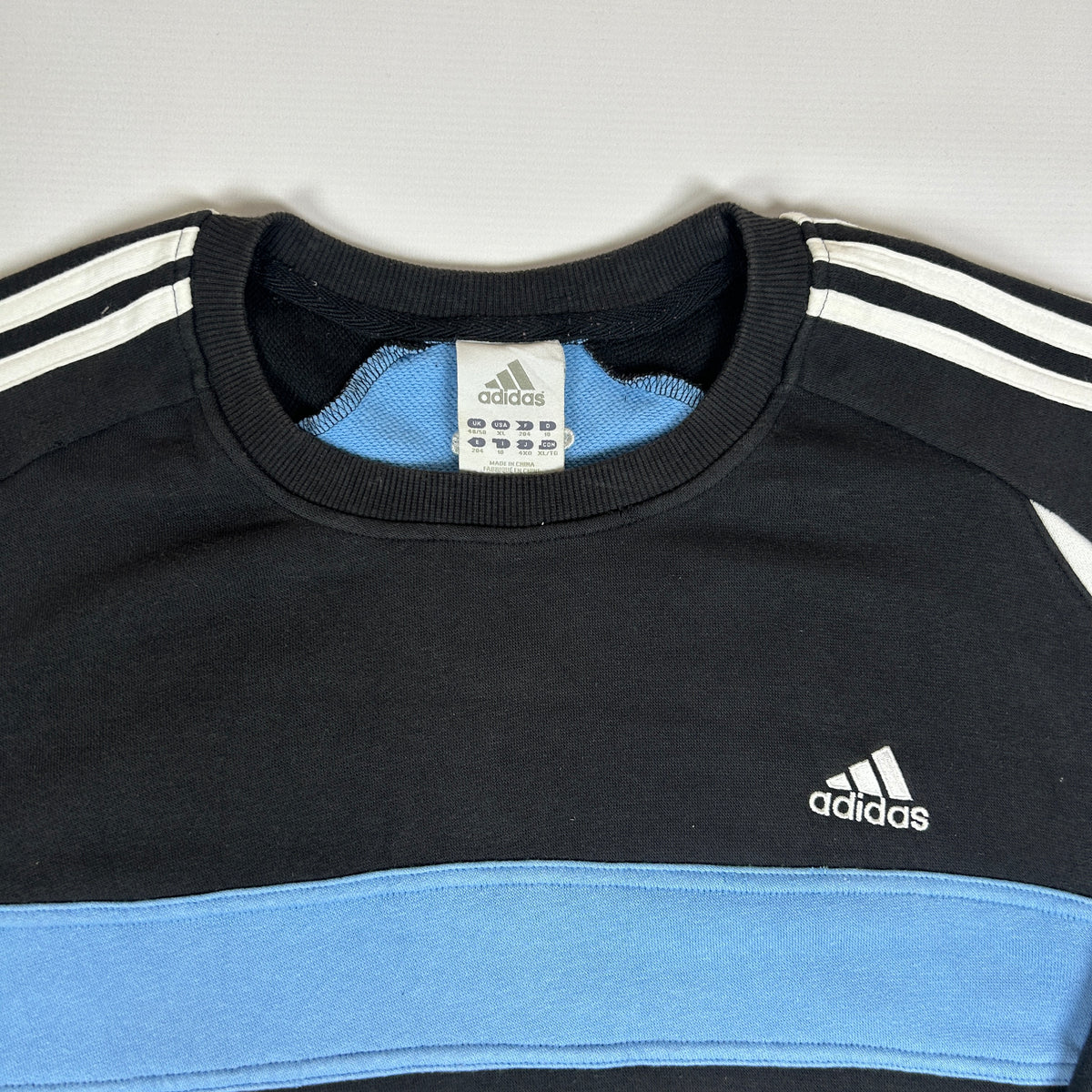 XL - Vintage 2000's Adidas Sweatshirt