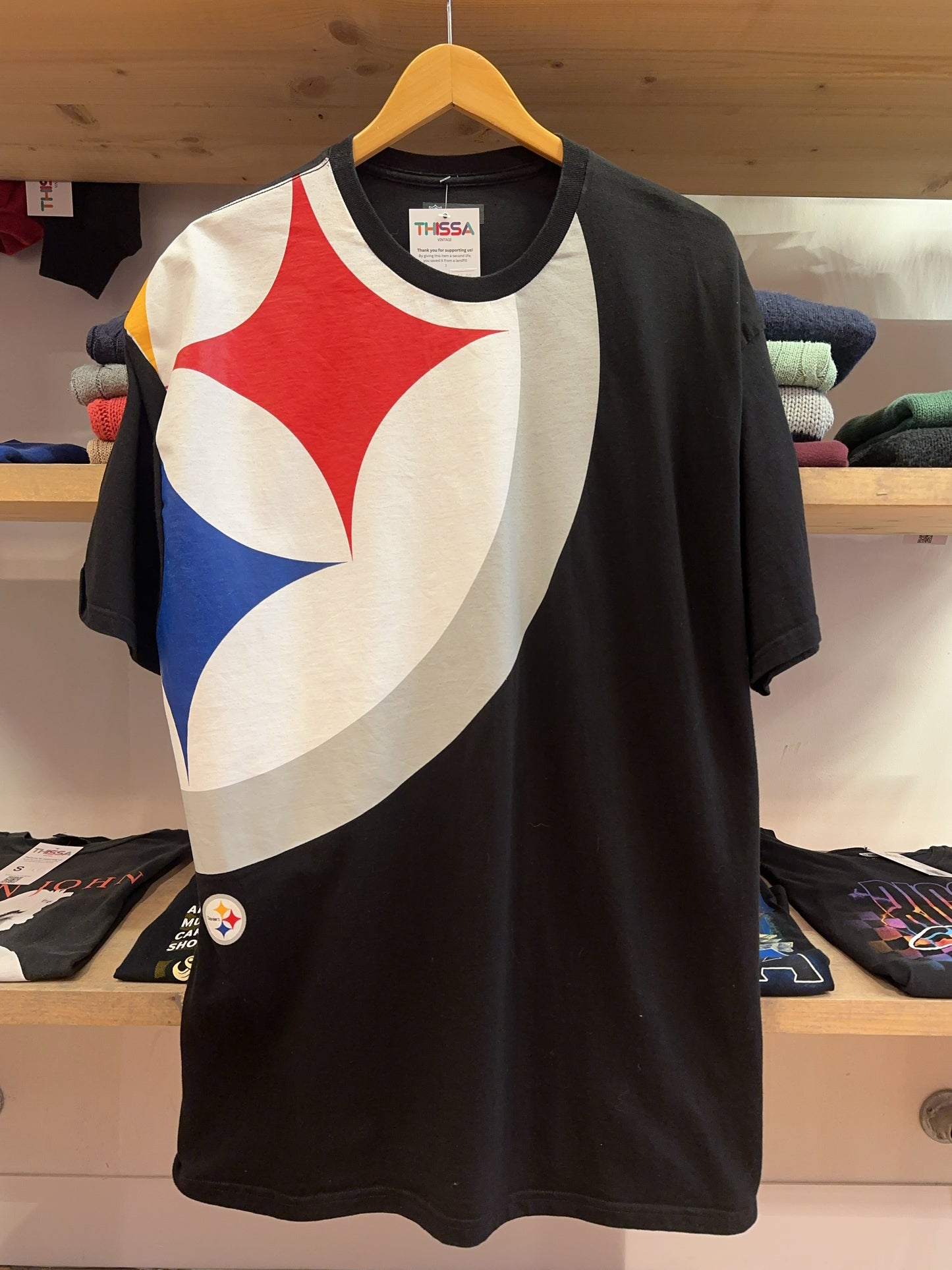 Pittsburgh Steelers Oversized Logo Black T-Shirt