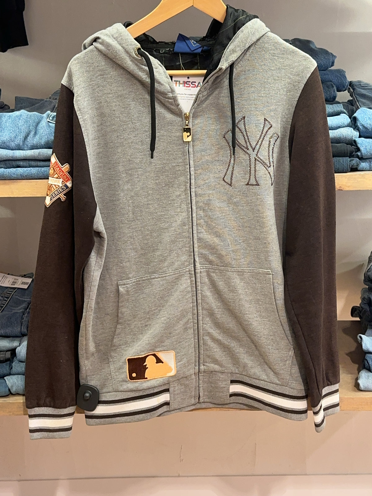 M - New York Yankees Cooperstown Majestic Athletic Zip Hoodie