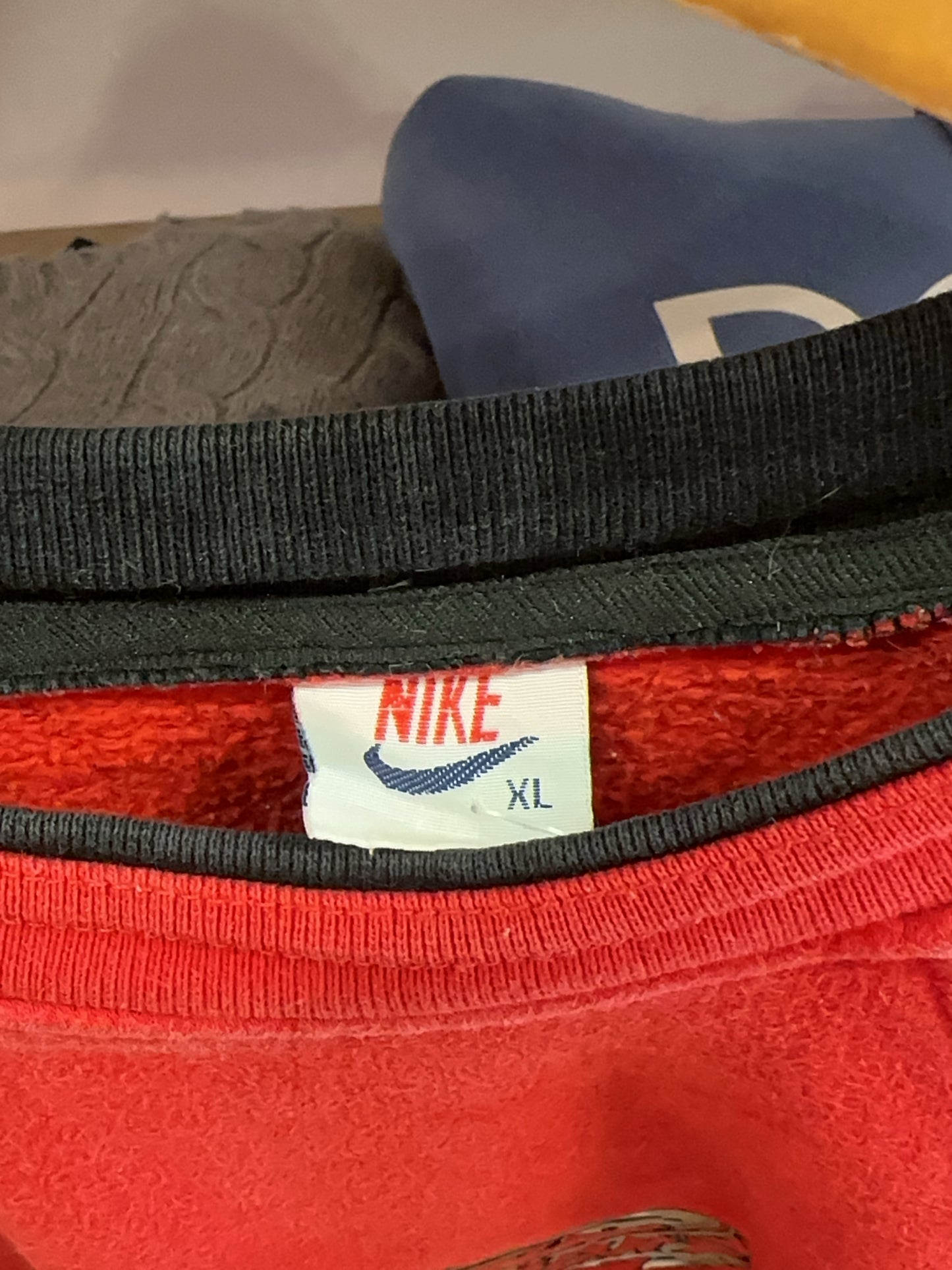 XL - Vintage 2000's Nike Sweatshirt