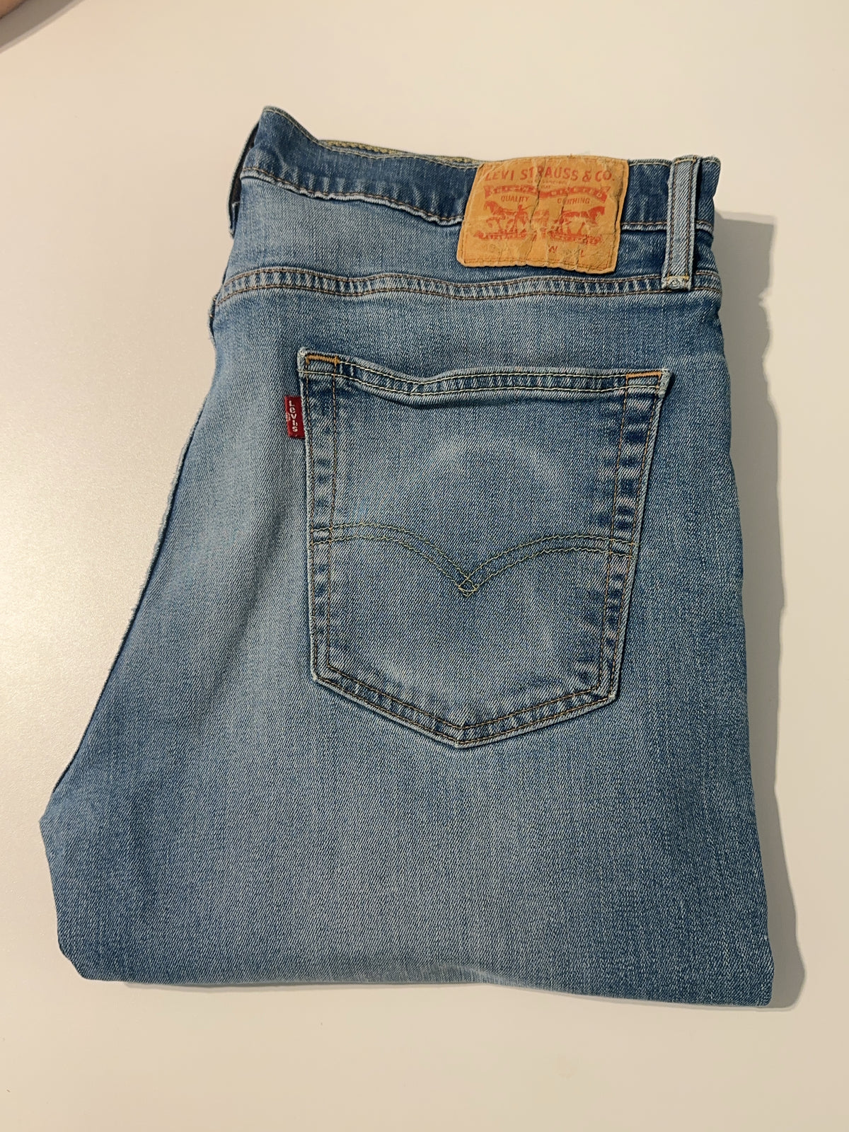 36 X 32 - Levi’s Jeans