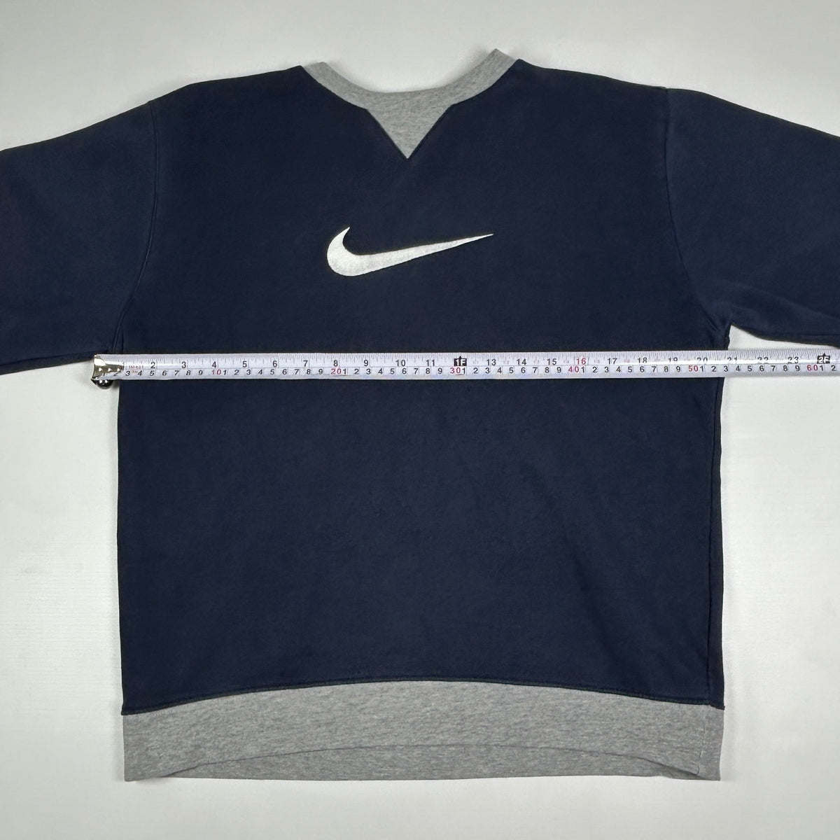 S - Vintage 2000's Nike Big Logo Sweatshirt