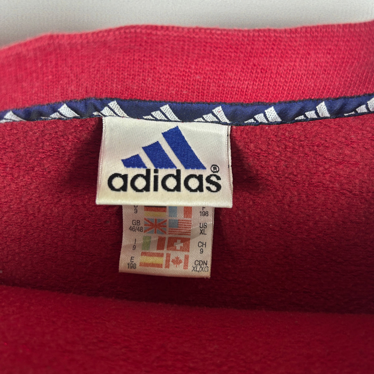 XL - Vintage 2000's Adidas Sweatshirt