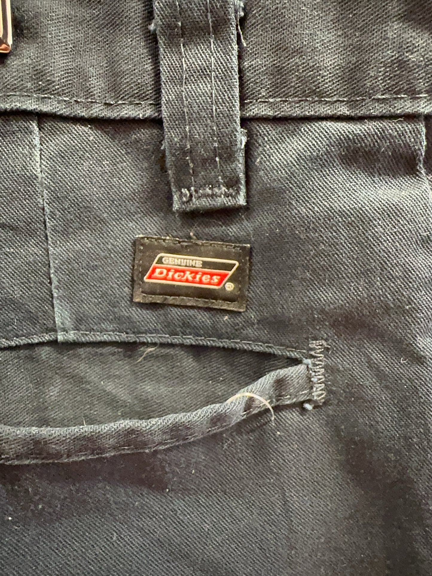 36 - Dickies Shorts