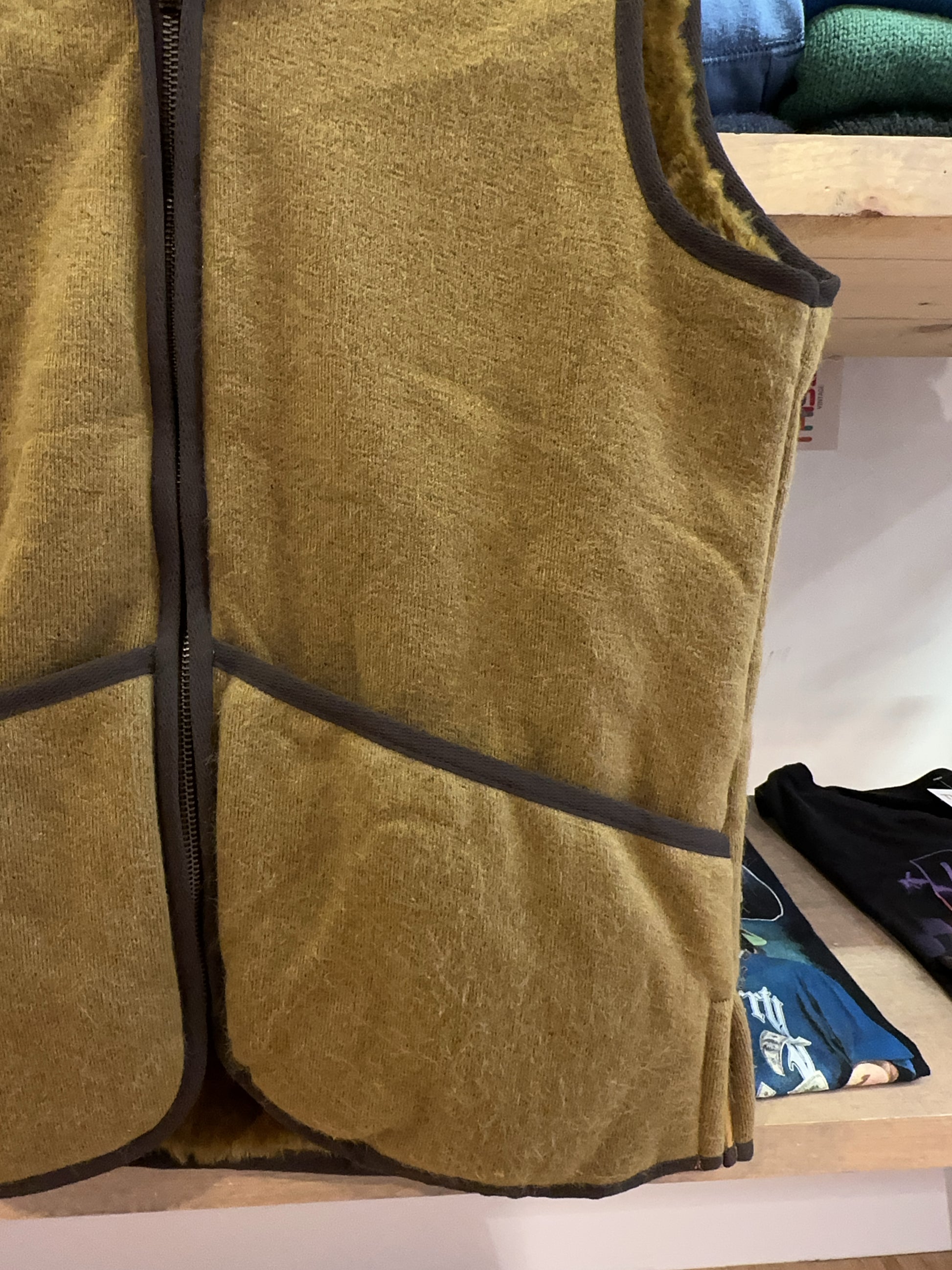 M - Barbour Women’s Fleece-Lined Zip Vest