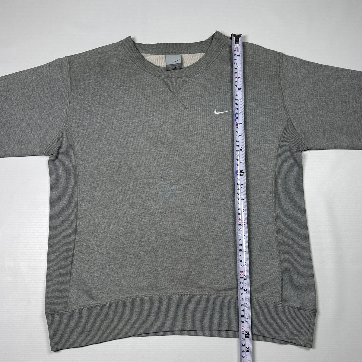 L - Vintage 2000's Nike Sweatshirt