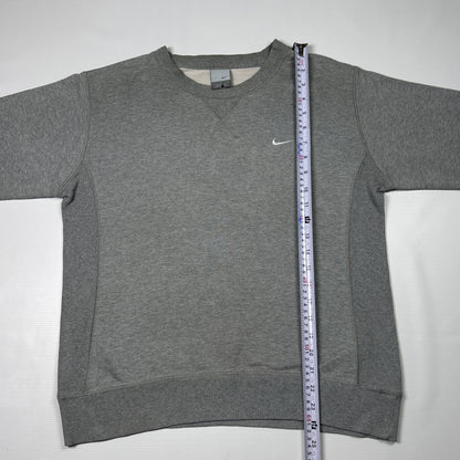 L - Vintage 2000's Nike Sweatshirt