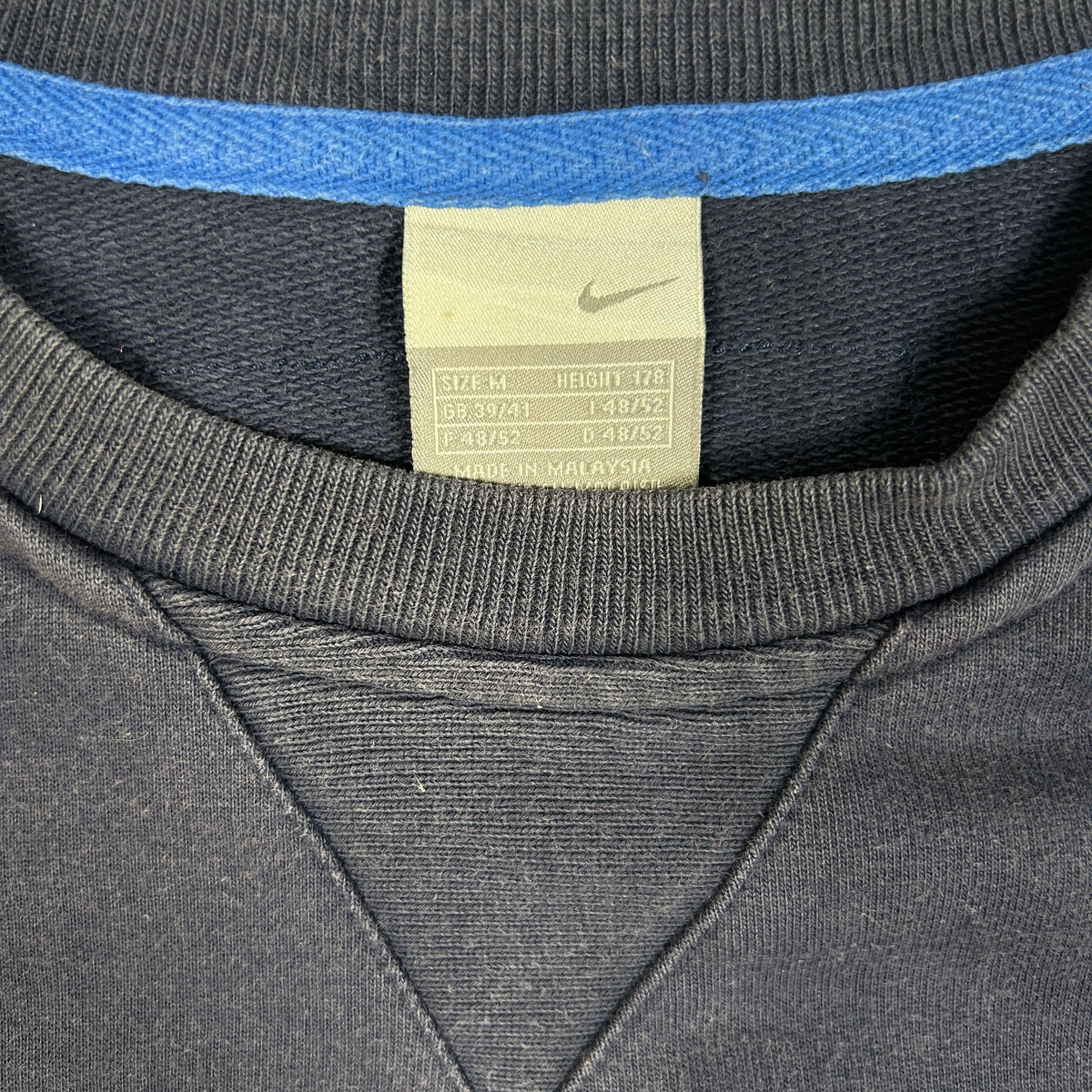 M - Vintage 2000's Nike Spell-Out Sweatshirt