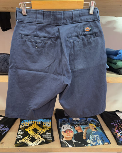 34 - Dickies Shorts