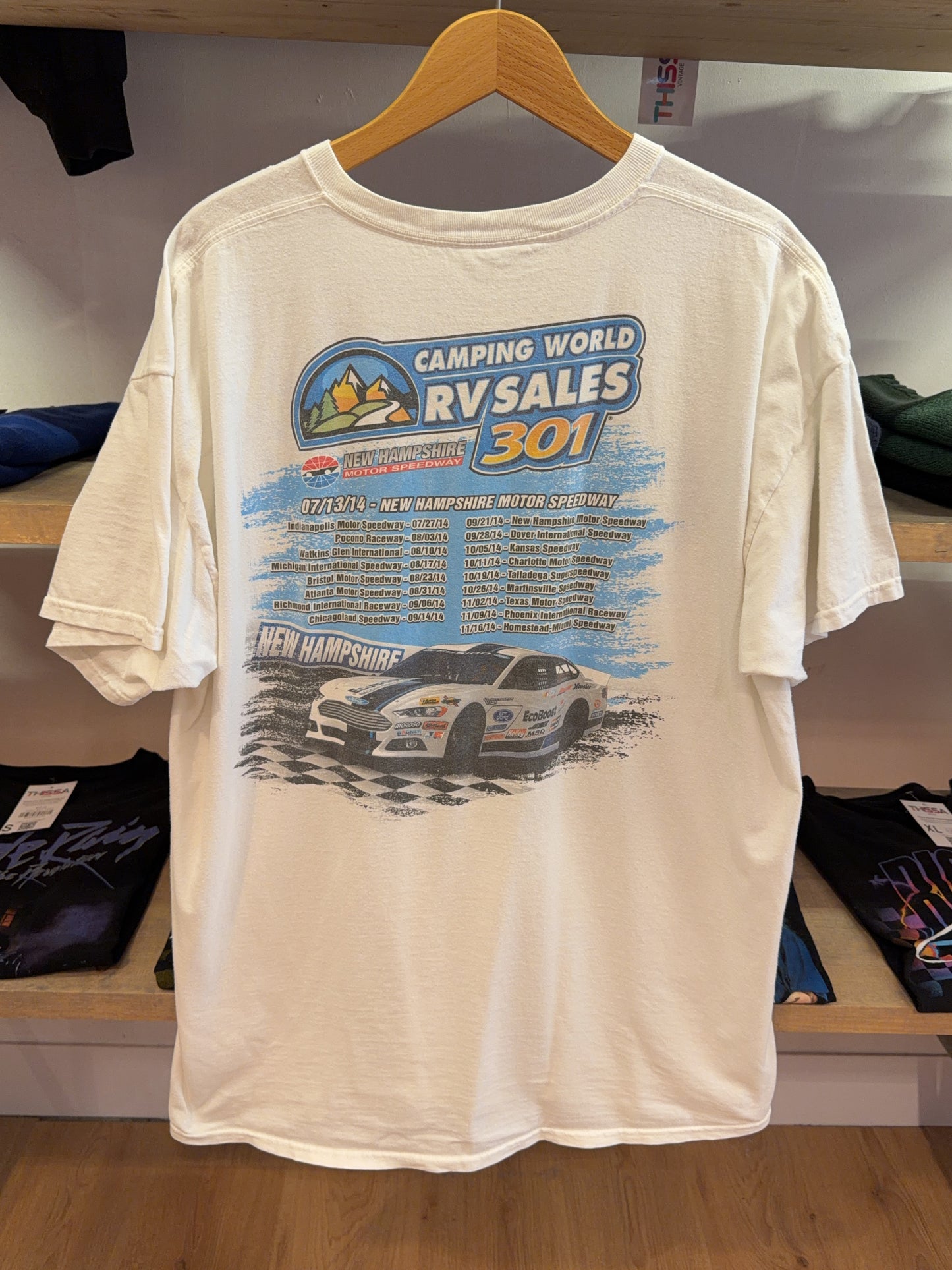 XXL - Vintage 2014 Camping World RV Sales NASCAR T-Shirt