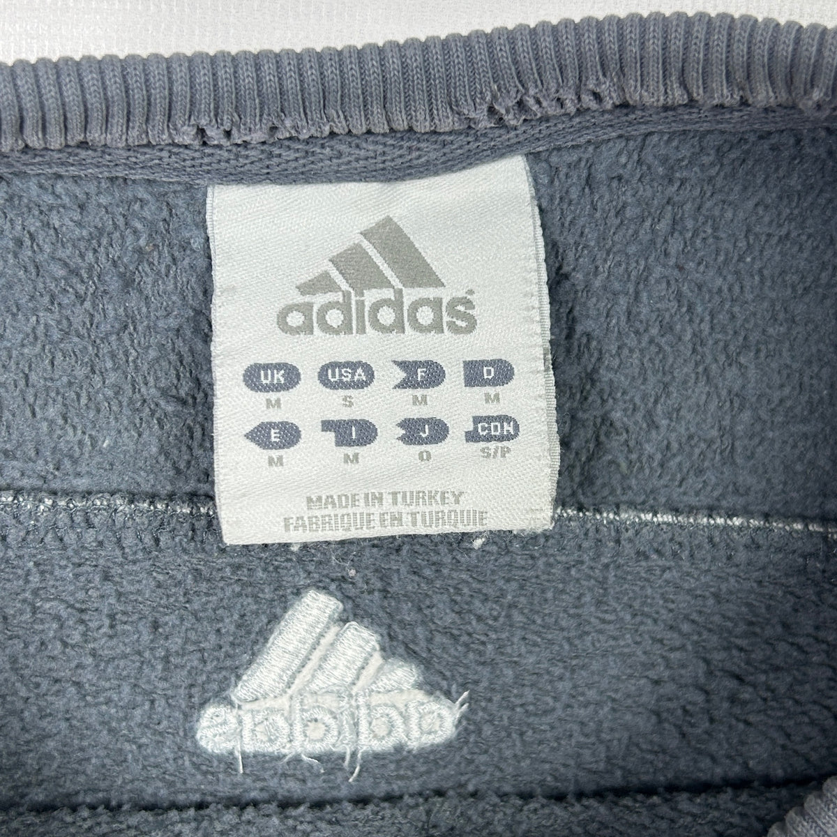 M - Vintage 2000's Adidas Sweatshirt