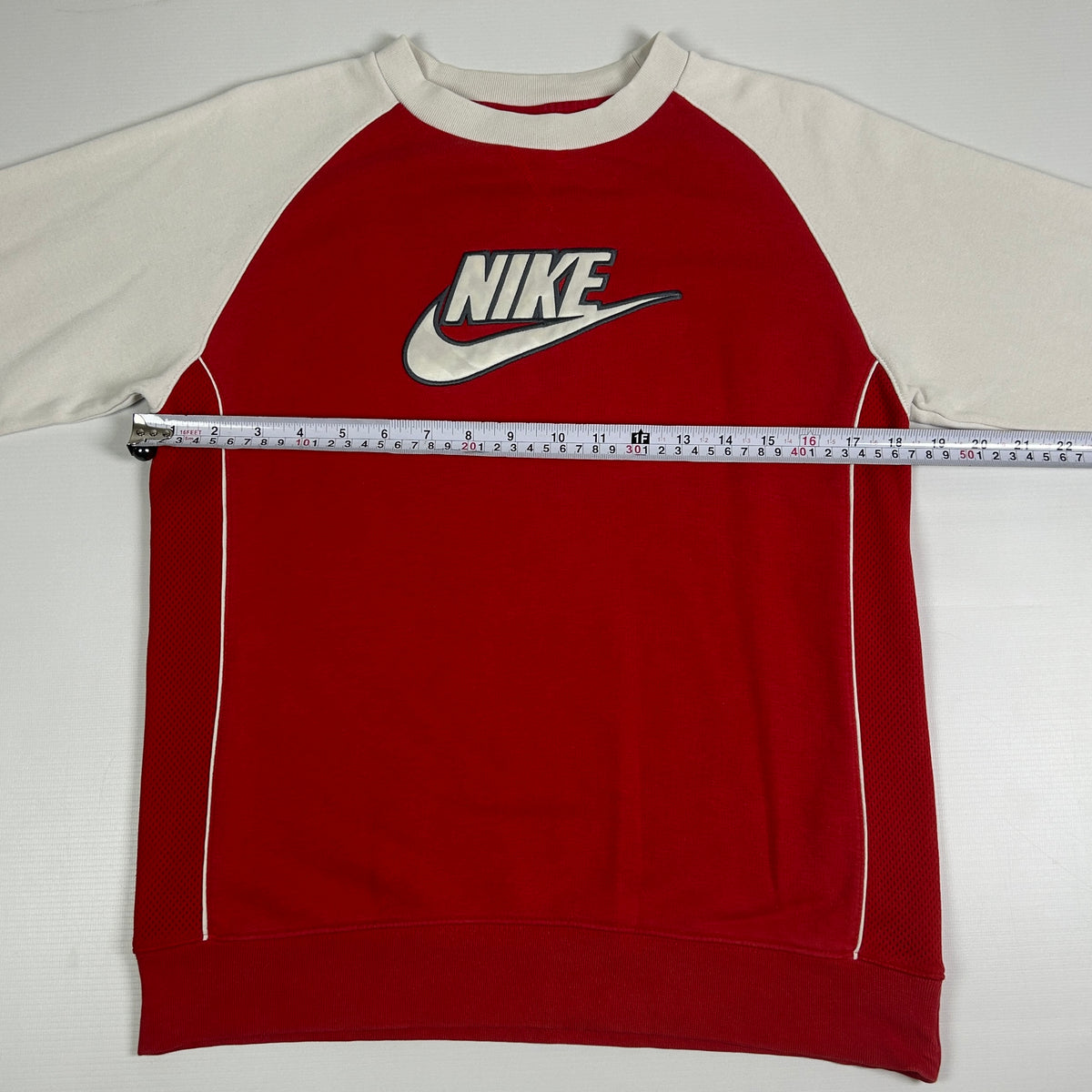 10-12 years - Vintage 2000's Nike Sweatshirt