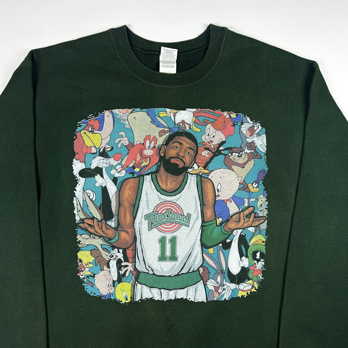 L - 2000's Looney Tunes x Tune Squad Kyrie Irving NBA Sweatshirt
