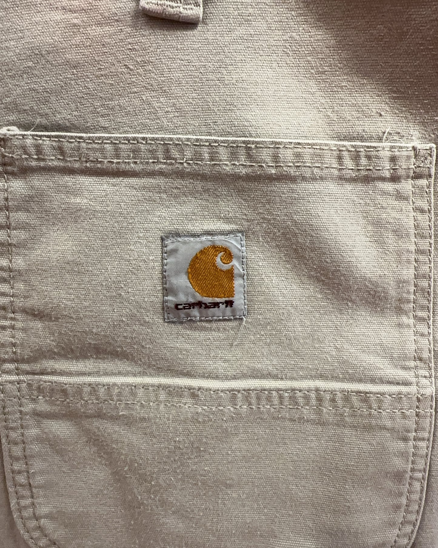 38 - Carhartt Shorts