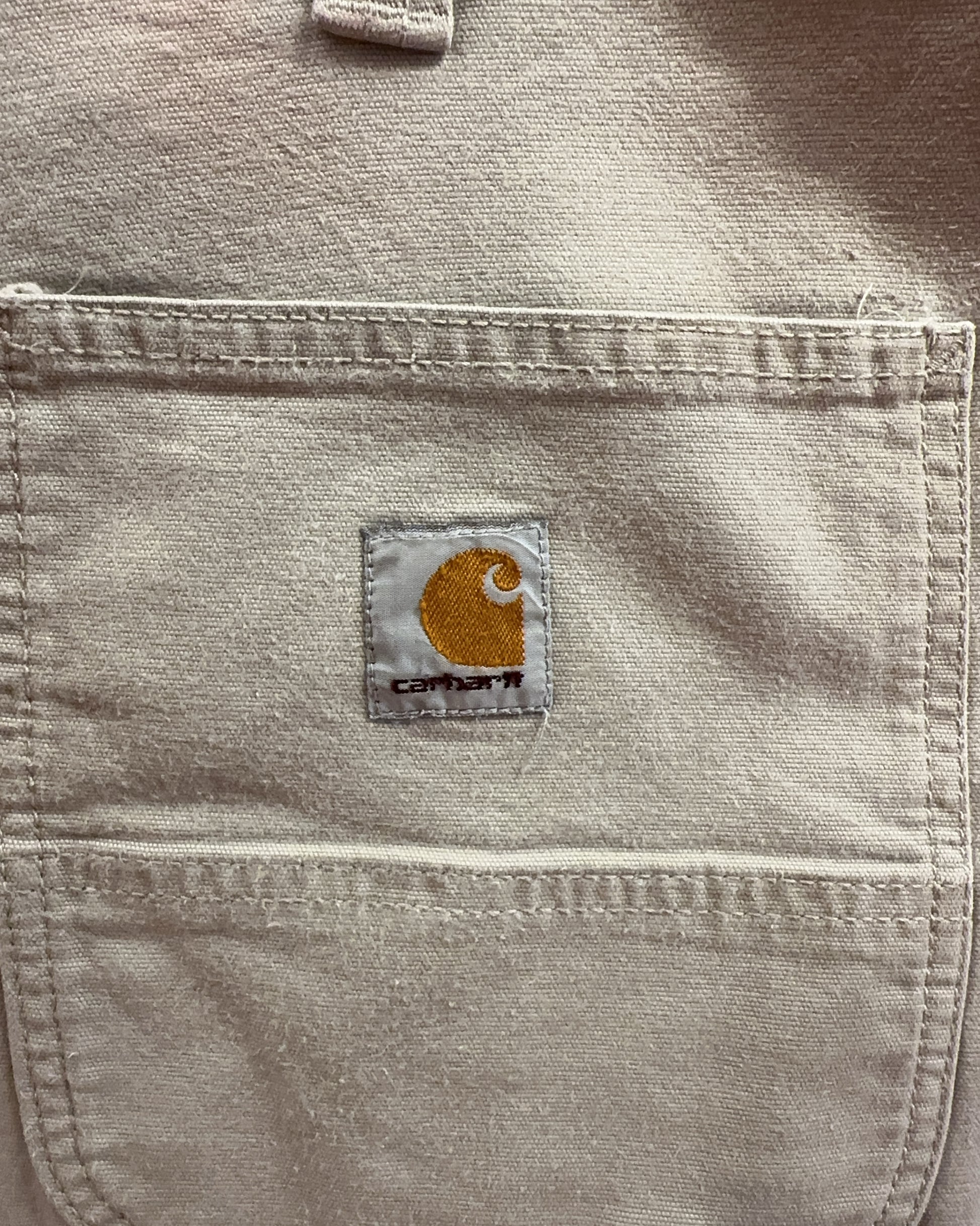 38 - Carhartt Shorts