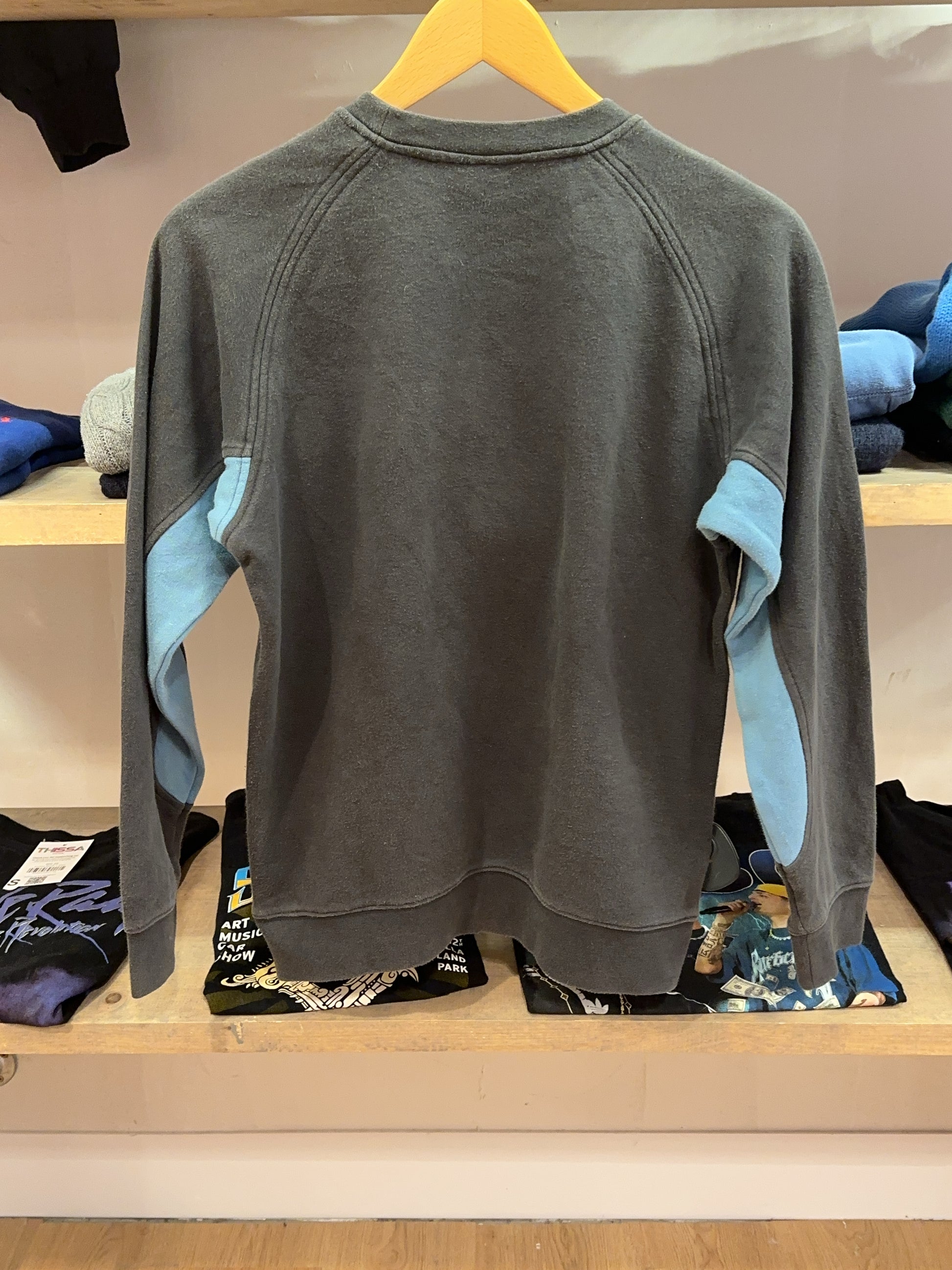 S - Vintage 2000's Adidas Sweatshirt