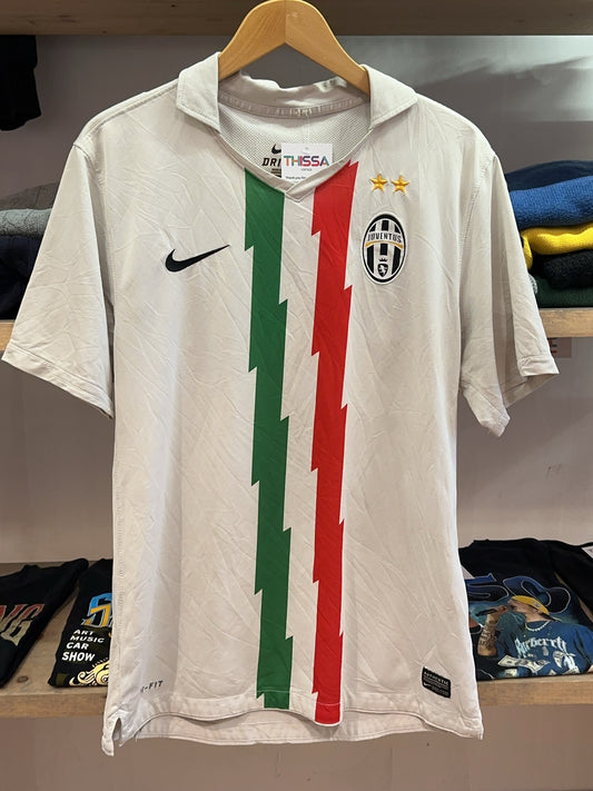 2010-11 Juventus Nike Away Football Shirt - M