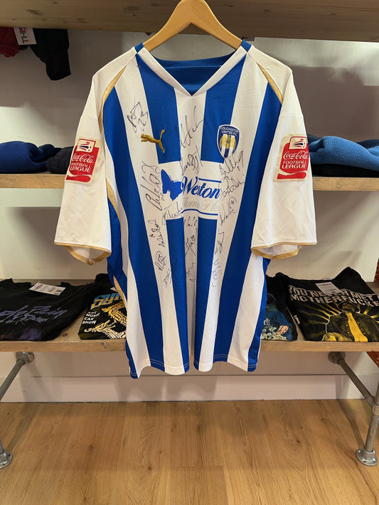 XL - 2008-2010 Colchester United FC Puma Home Team Signed Football Shirt