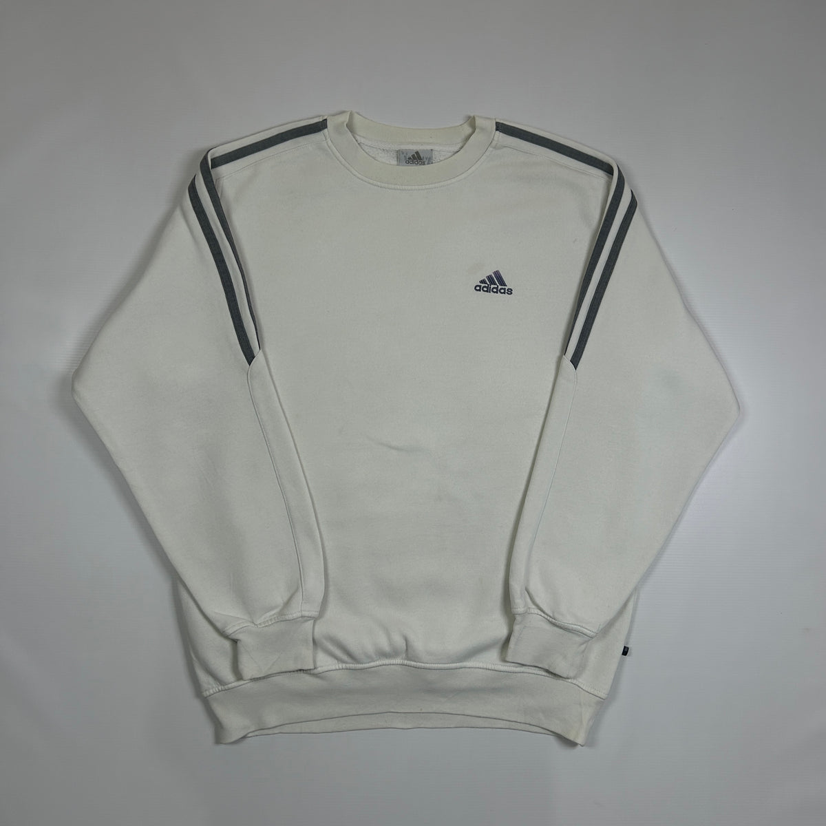 M - Vintage 2000's Adidas Sweatshirt