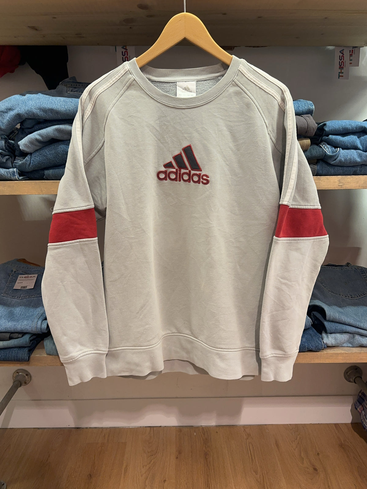 M - Vintage 2000's Adidas Sweatshirt