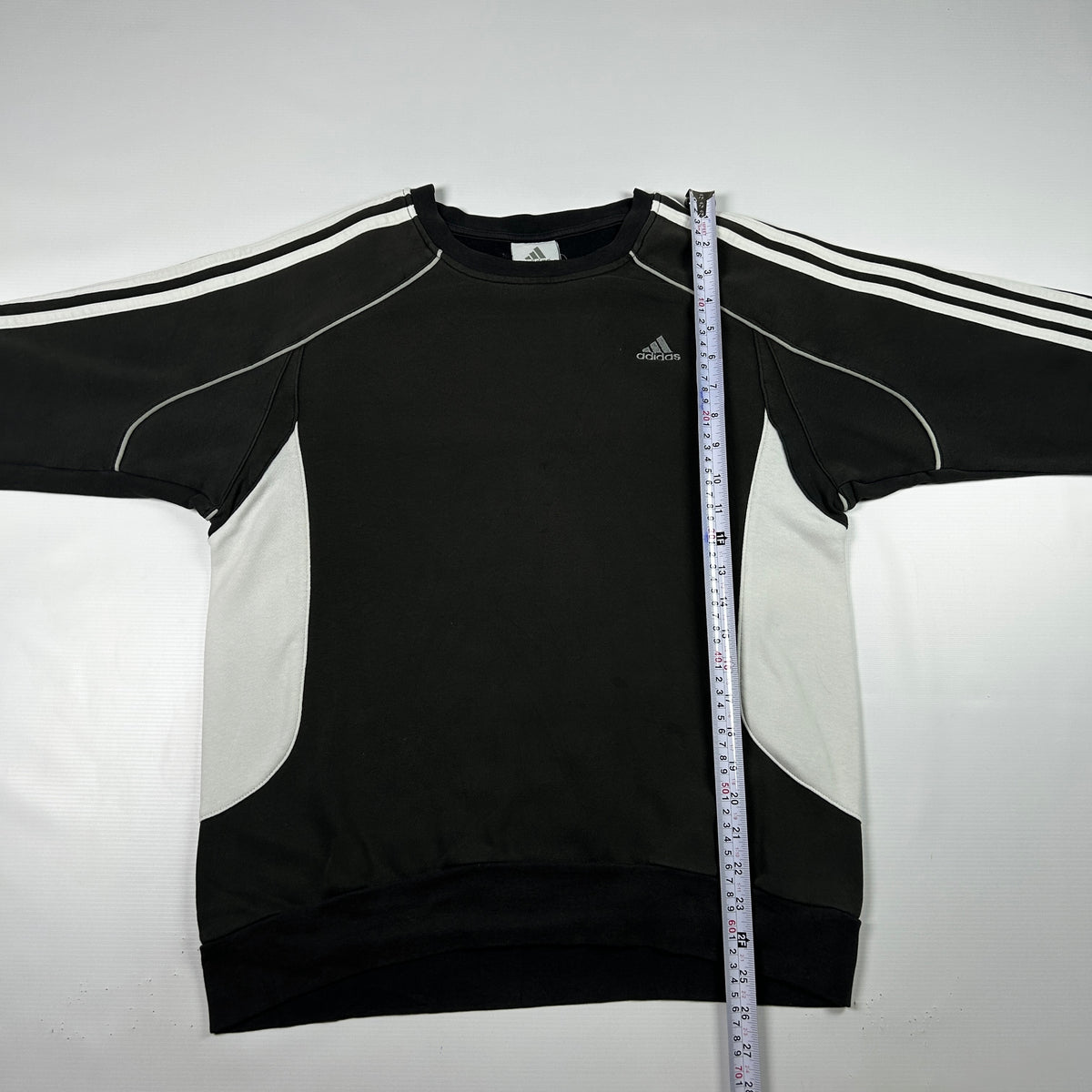 M - Vintage 2000's Adidas Sweatshirt