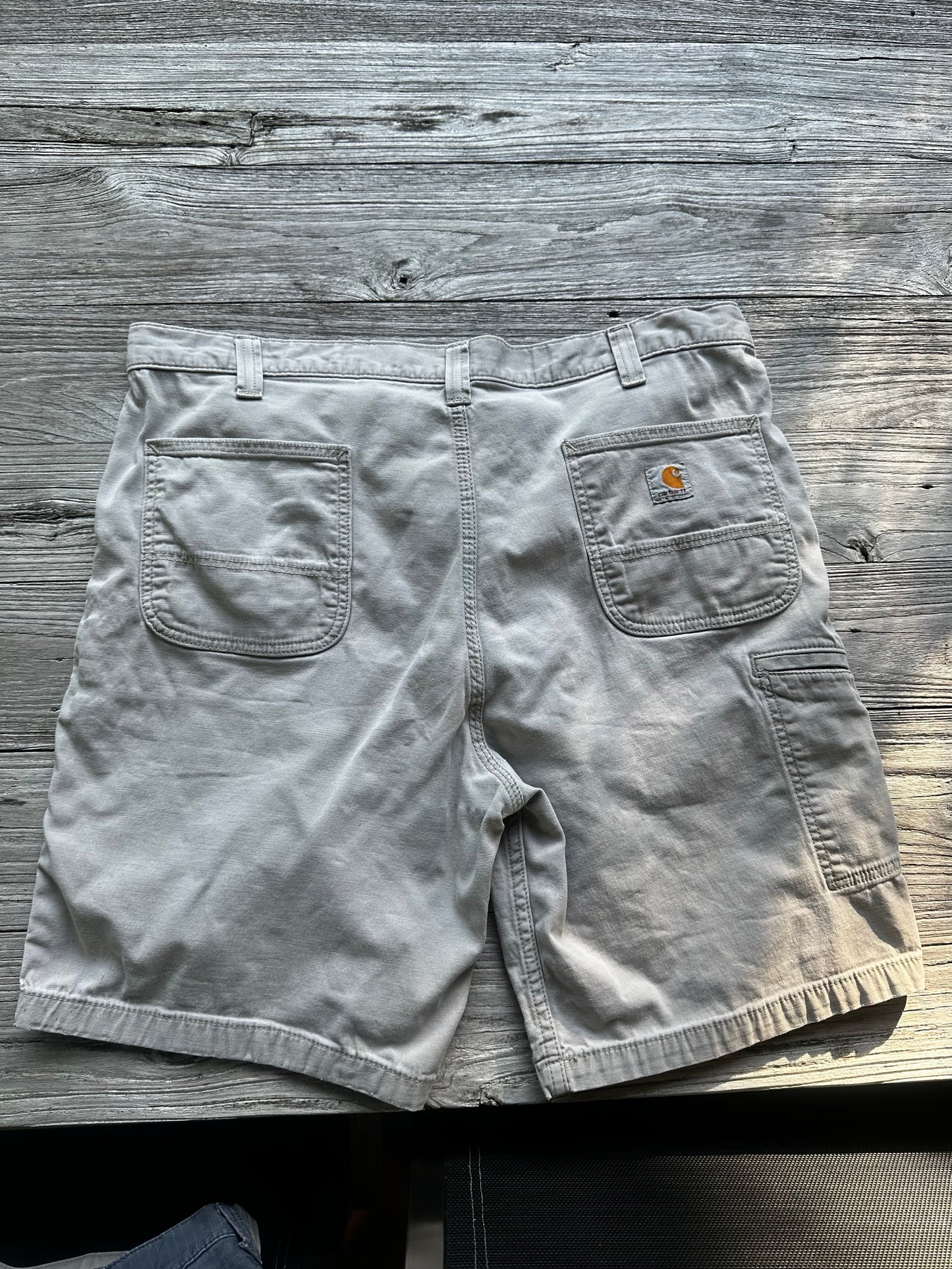 40 - Carhartt Shorts