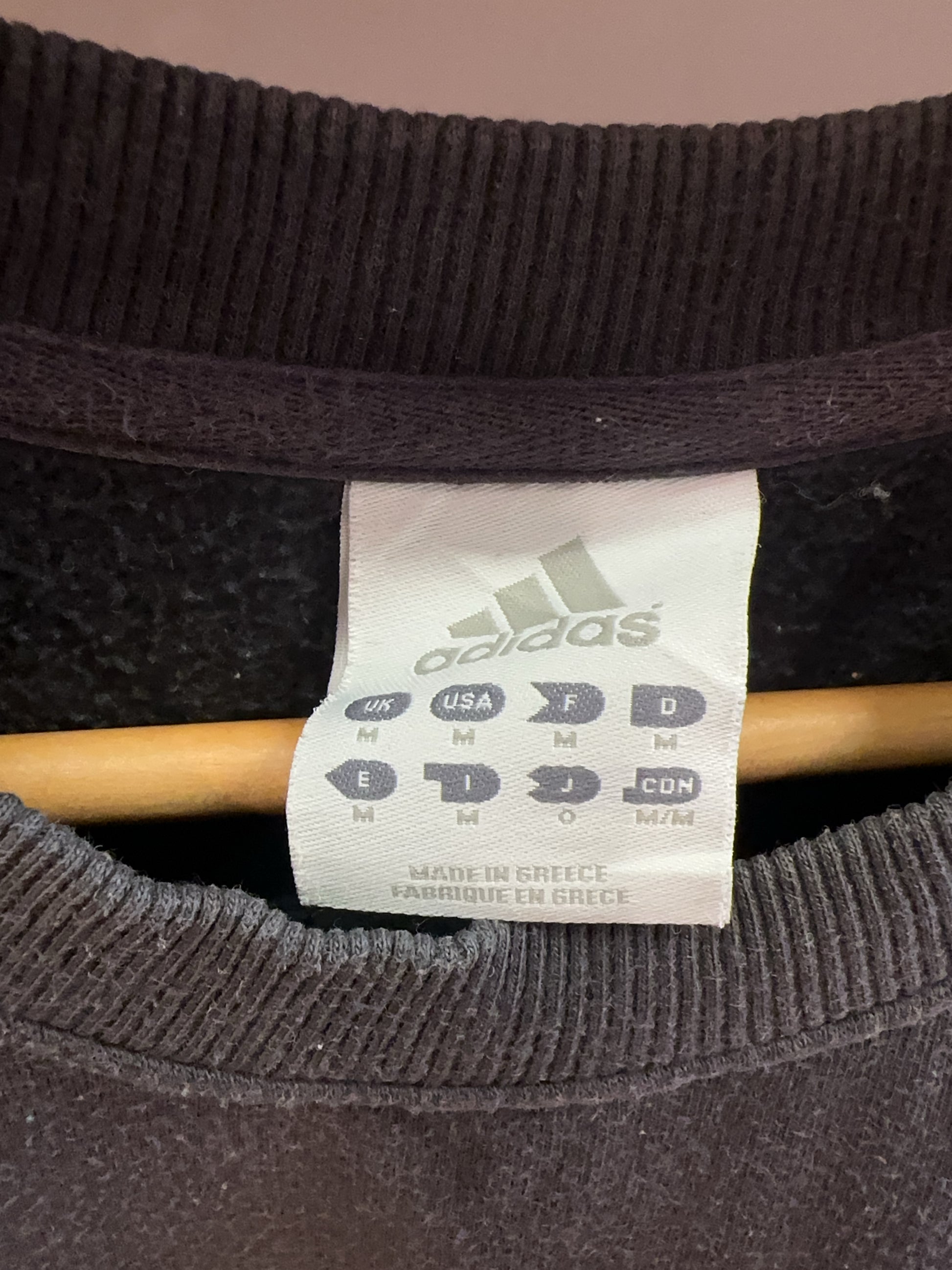 M - Vintage 2000's Adidas Sweatshirt
