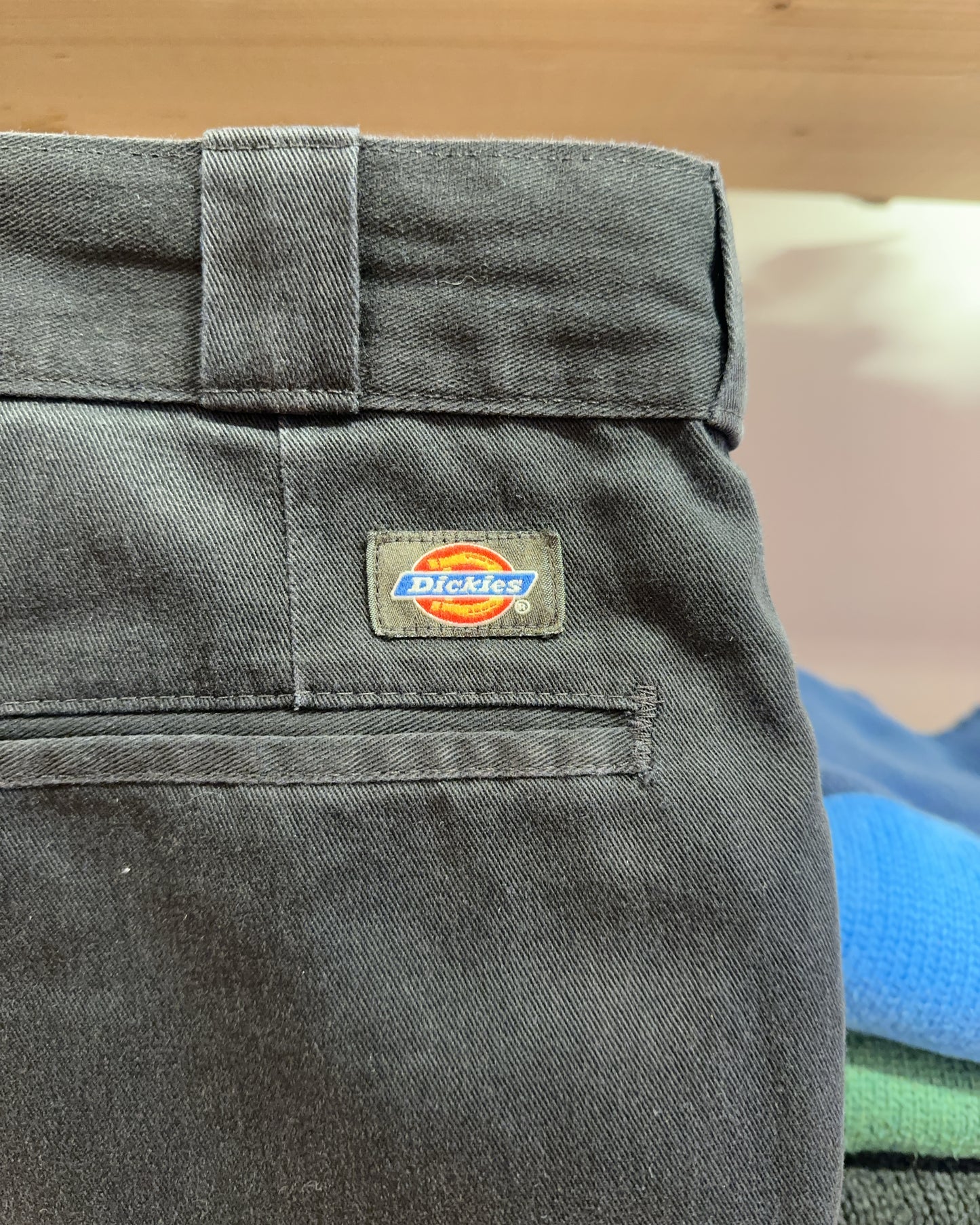 48 - Dickies Shorts