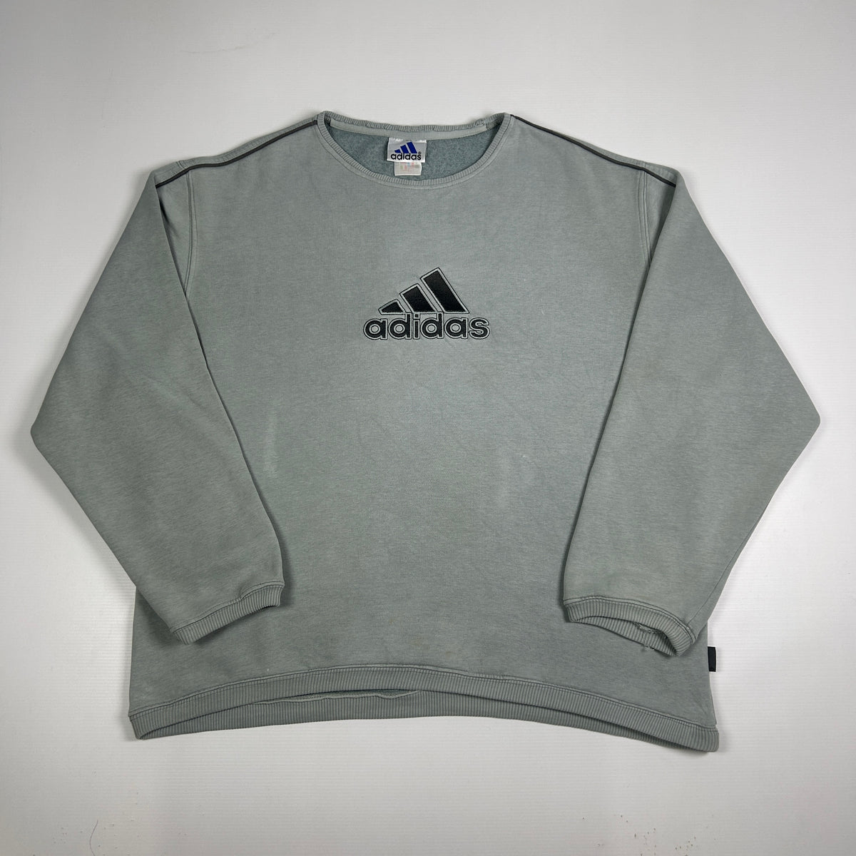 L - Vintage 2000's Adidas Sweatshirt