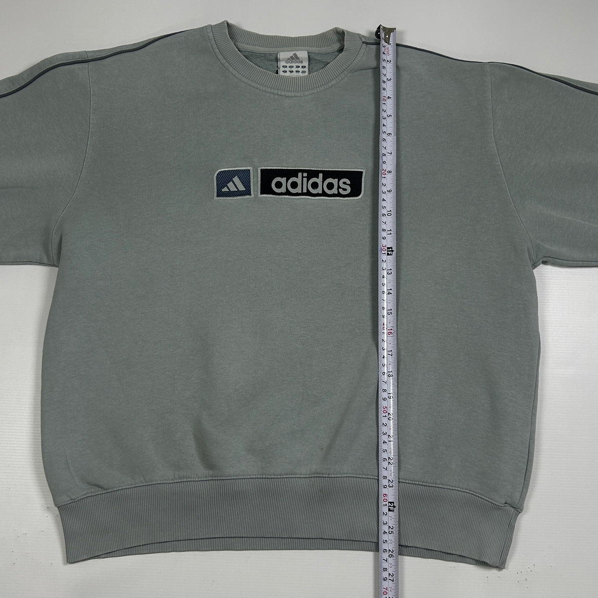 L - Vintage 2000's Adidas Sweatshirt