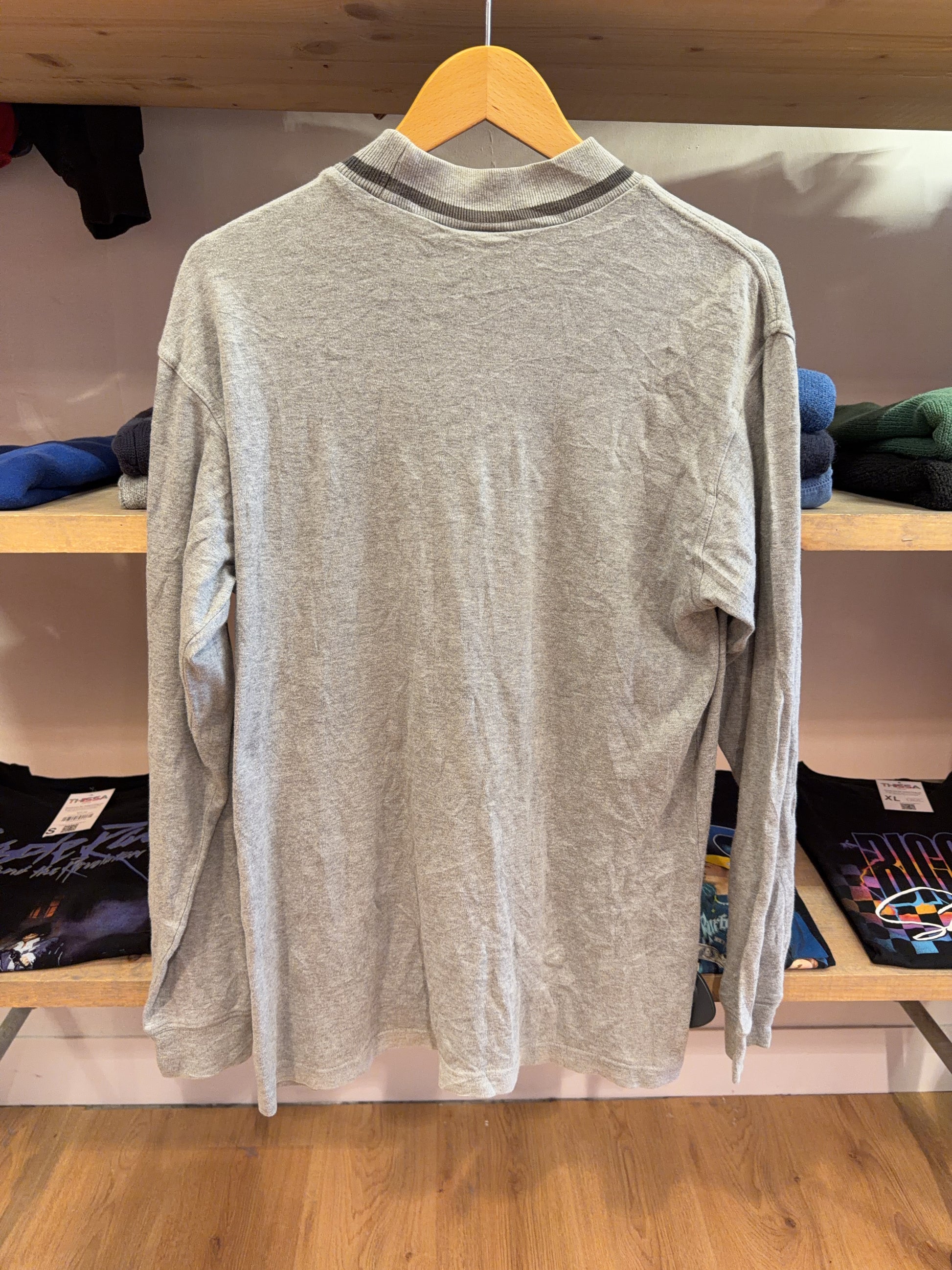 L - Adidas T-shirt