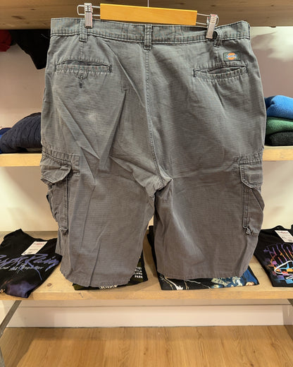 36 - Dickies Shorts