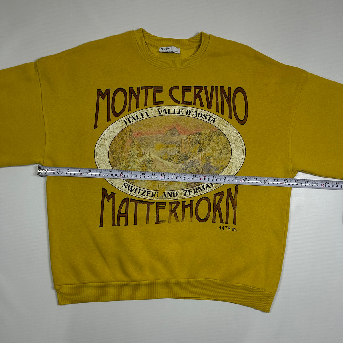M - Vintage Monte Cervino Graphic Sweatshirt