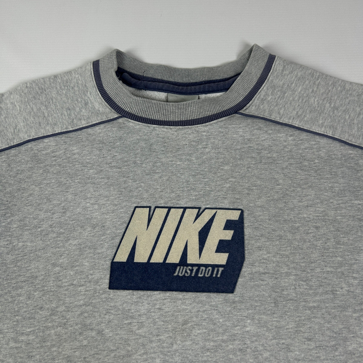 XXS - Vintage 2000's Nike Sweatshirt