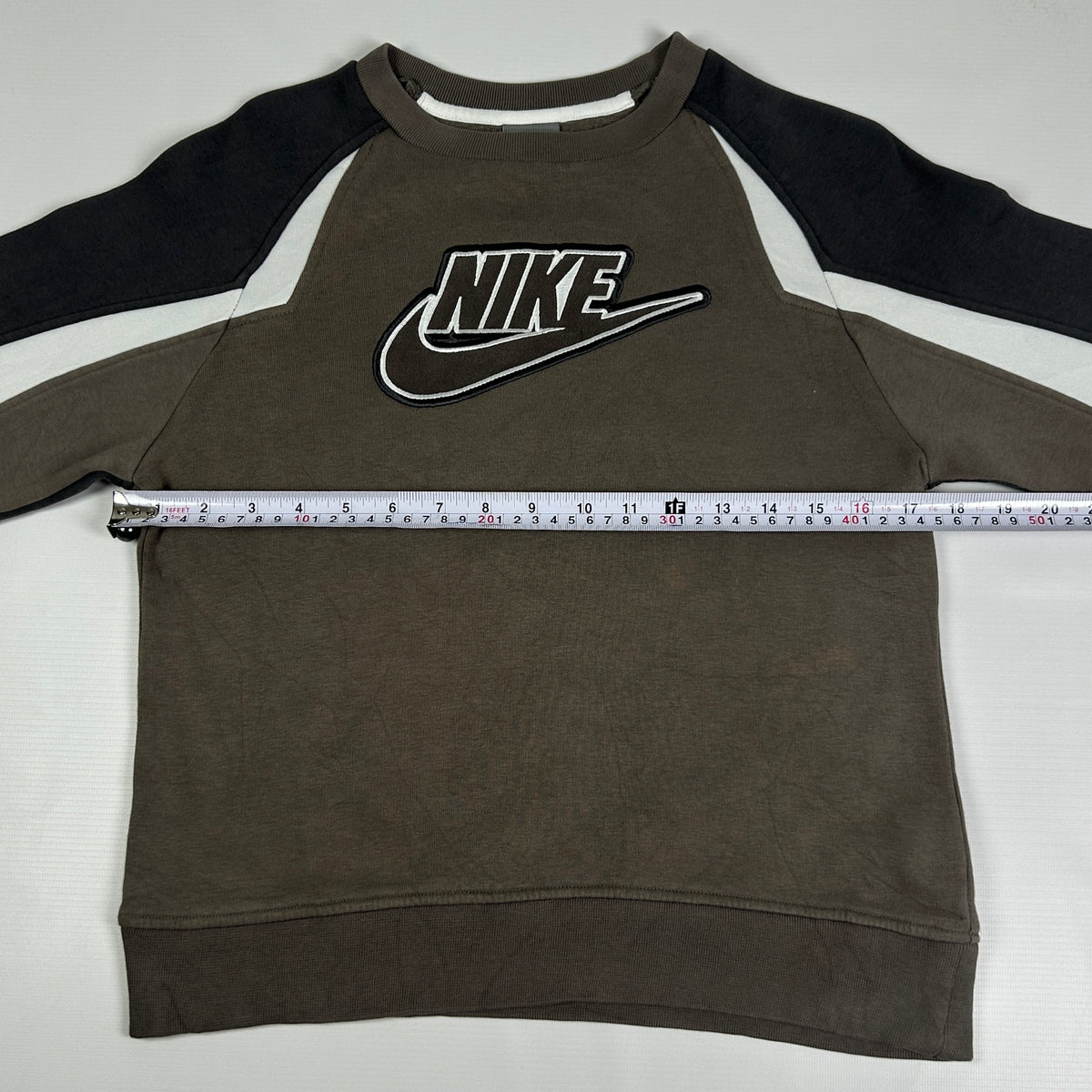 XXS - Vintage 2000's Nike Sweatshirt