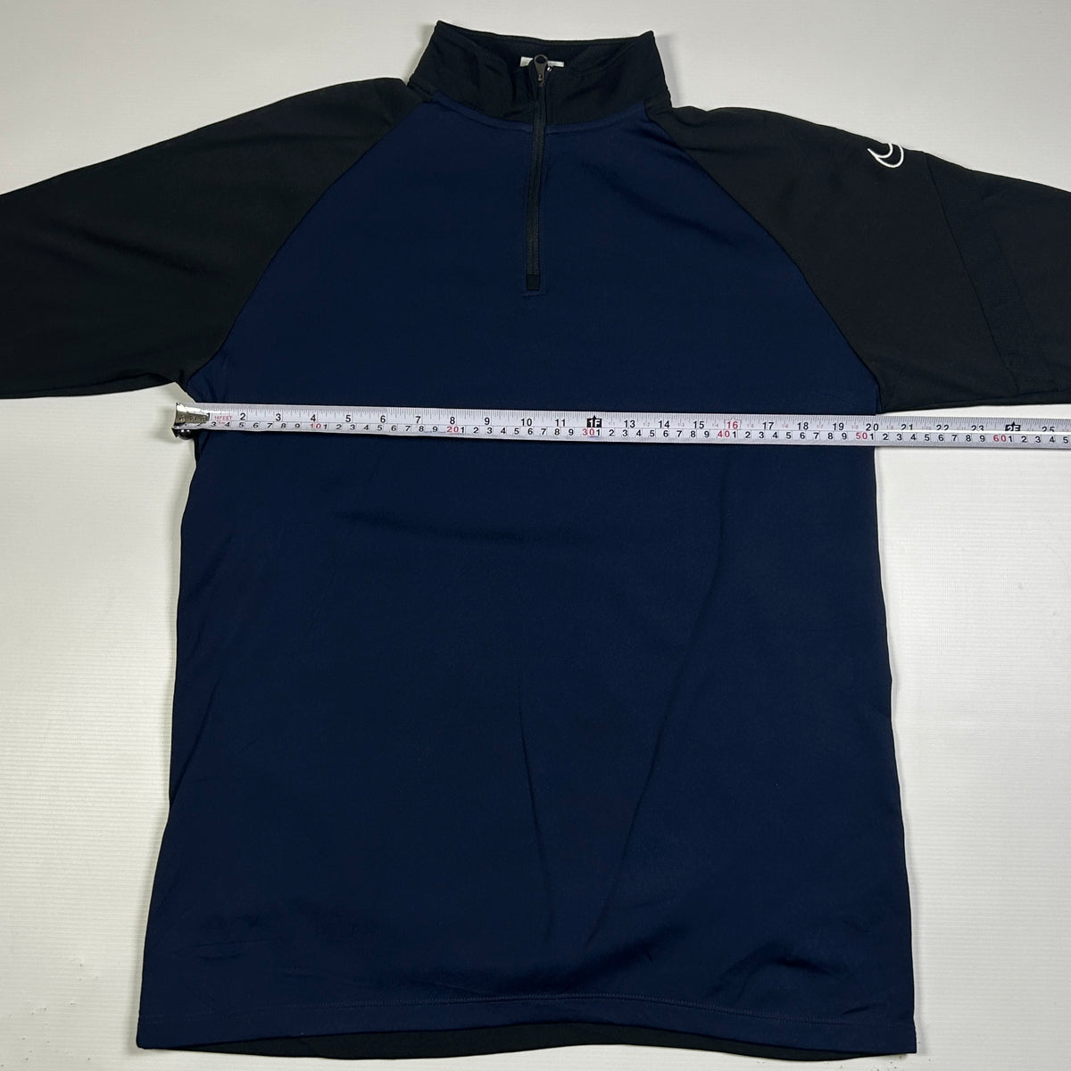 M - Vintage 2010's Nike Quarterzip