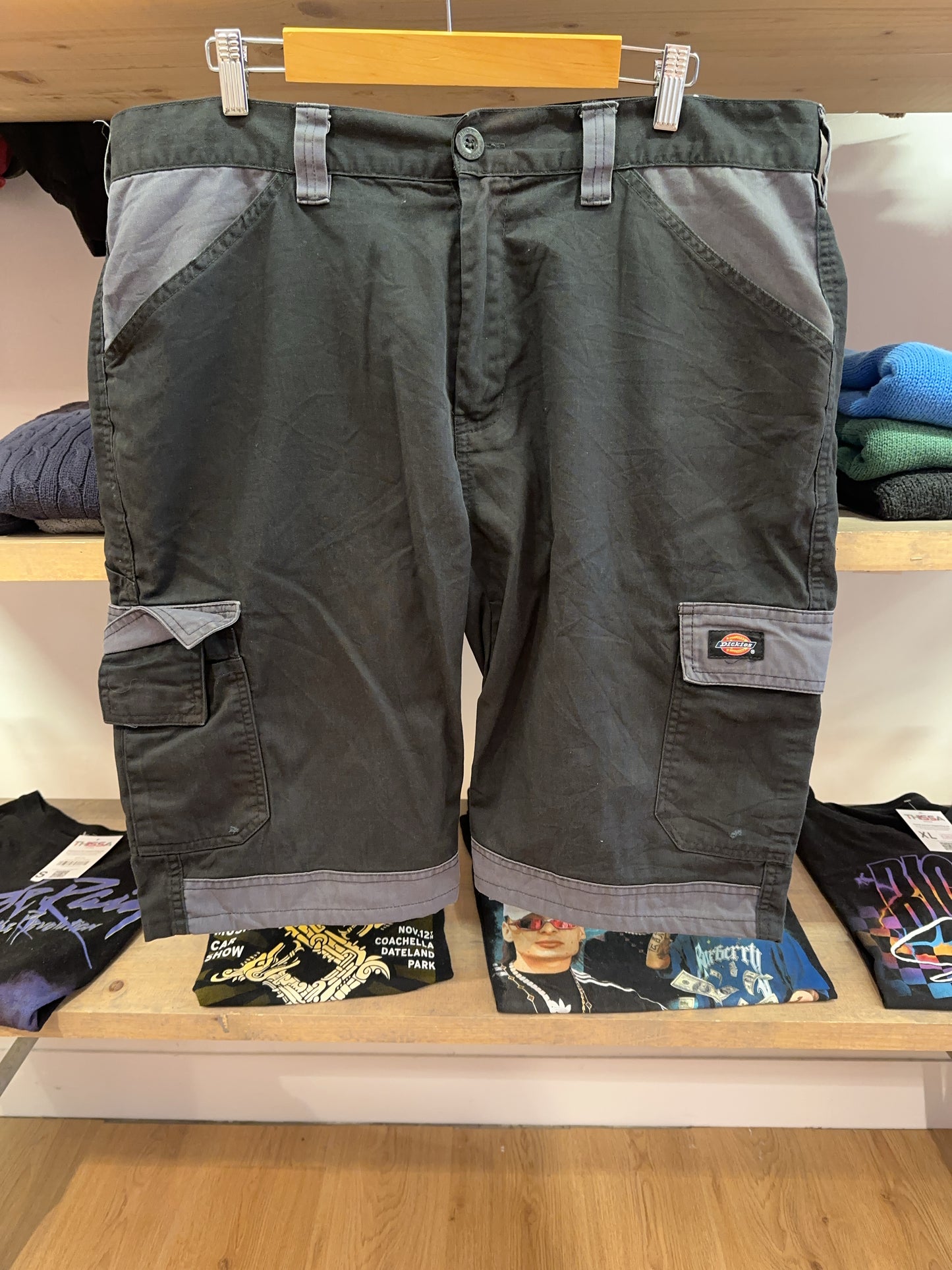 34 - Dickies Shorts