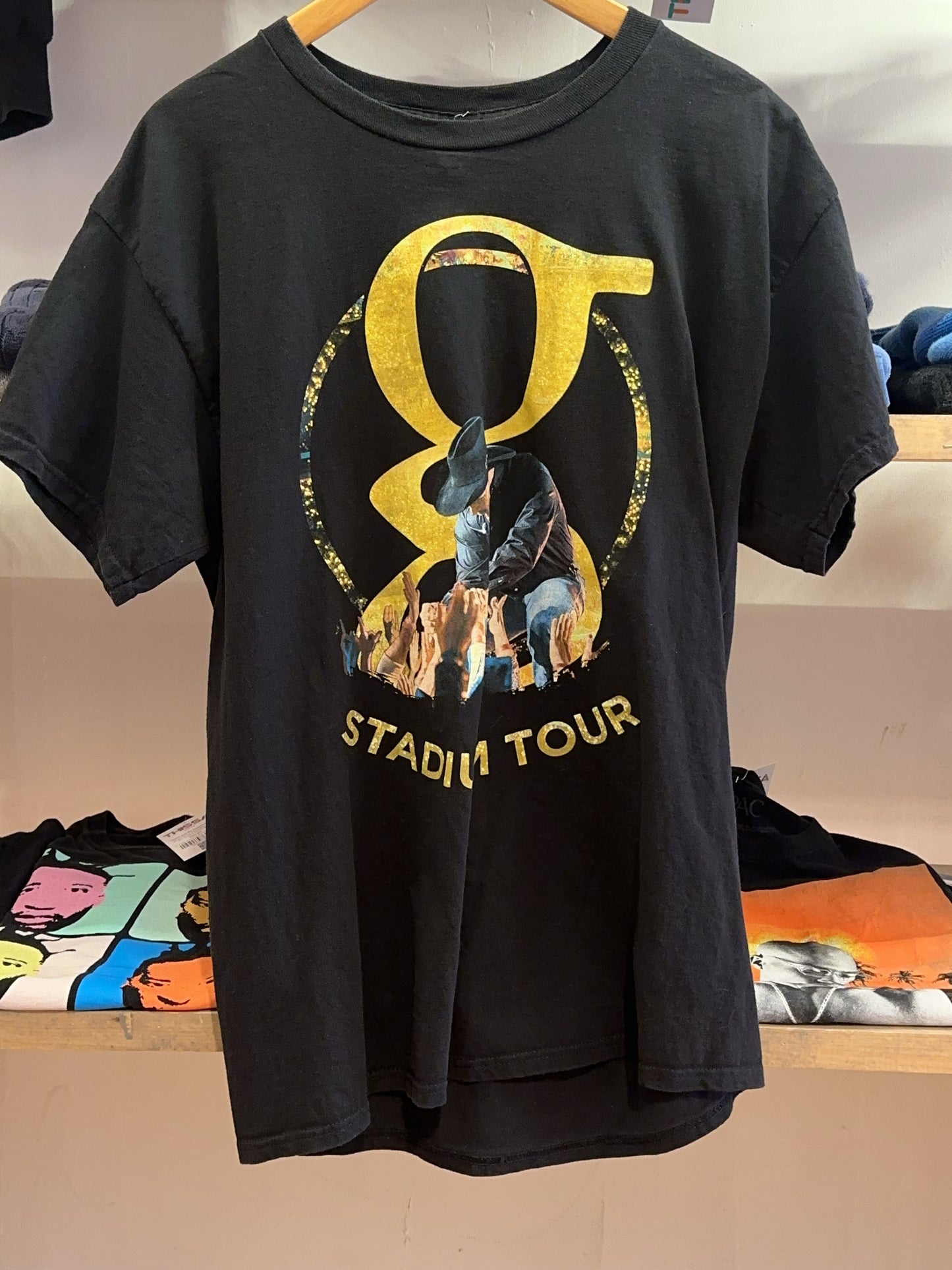 L - Garth Brooks Stadium Tour Band T-shirt