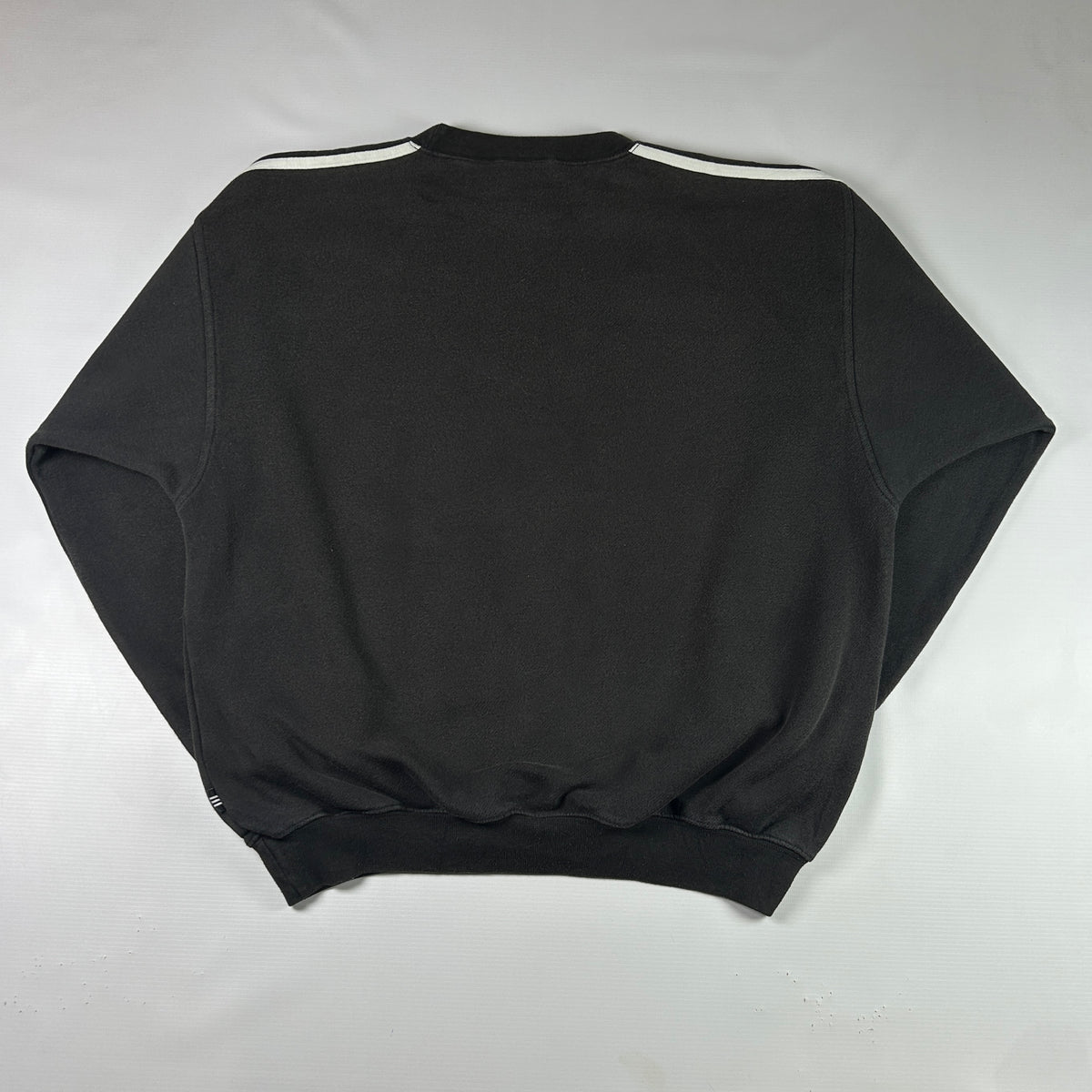 L - Vintage 2000's Adidas Sweatshirt