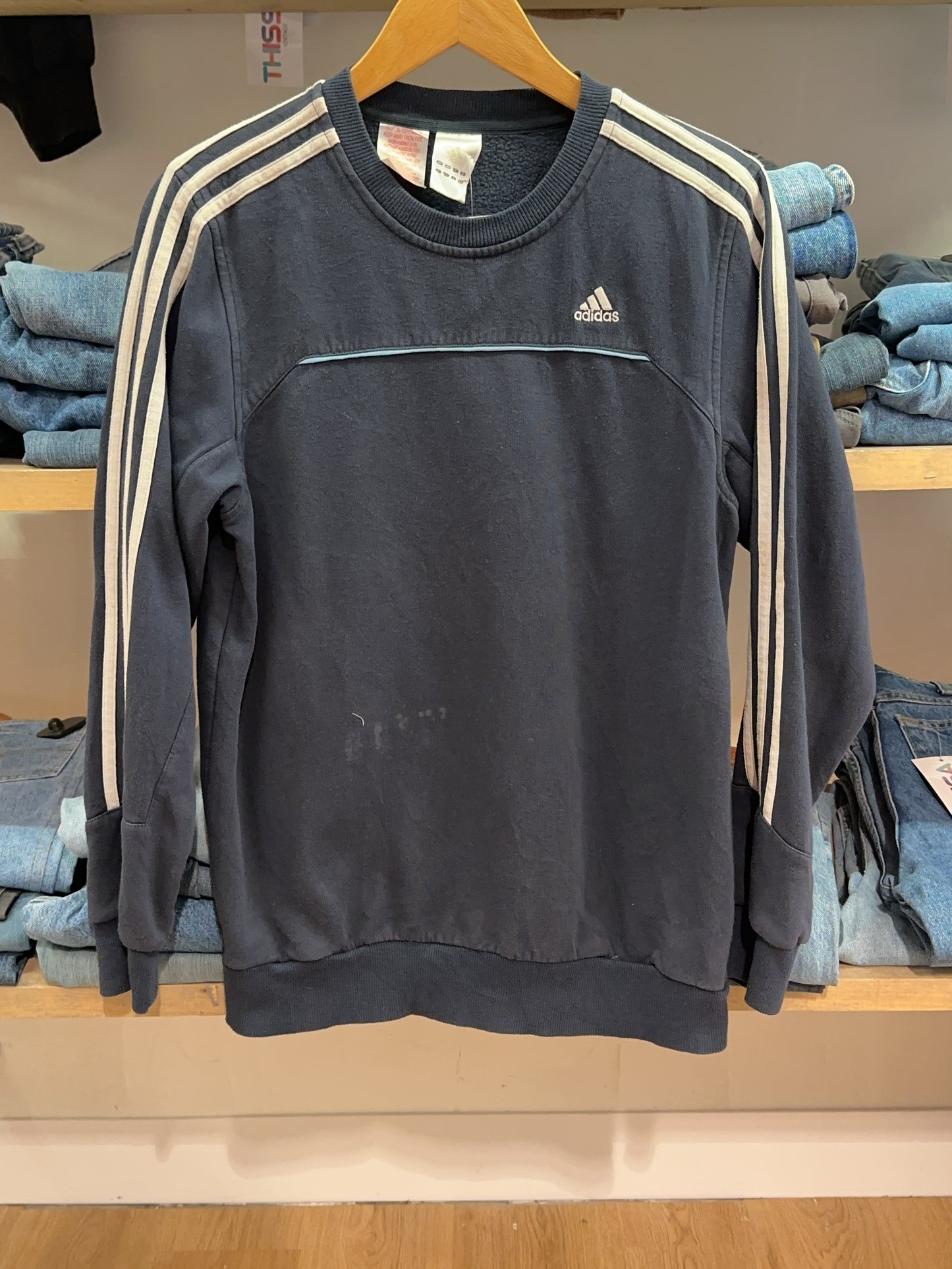 L - Vintage 2000's Adidas Sweatshirt