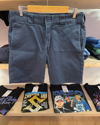 32 - Dickies Shorts