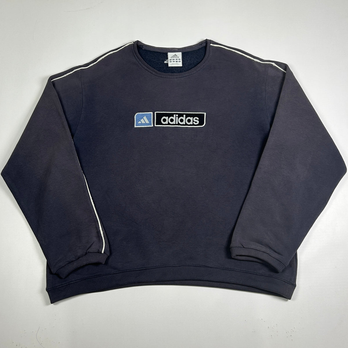 L - Vintage 2000's Adidas Sweatshirt