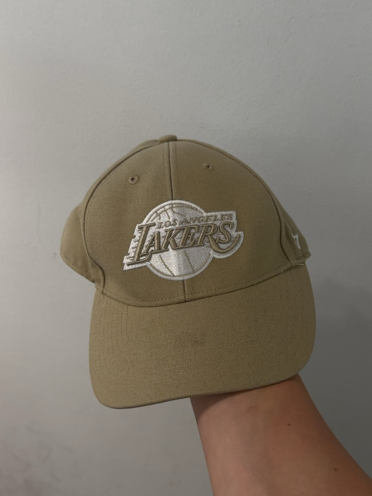 Los Angeles Lakers Embroidered Baseball Cap