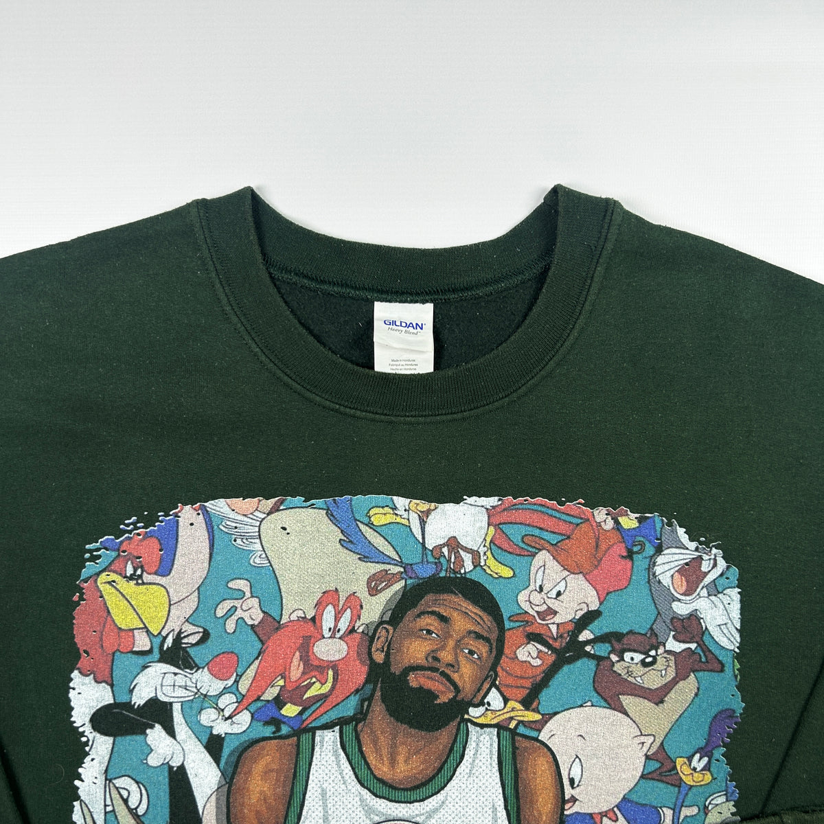 L - 2000's Looney Tunes x Tune Squad Kyrie Irving NBA Sweatshirt