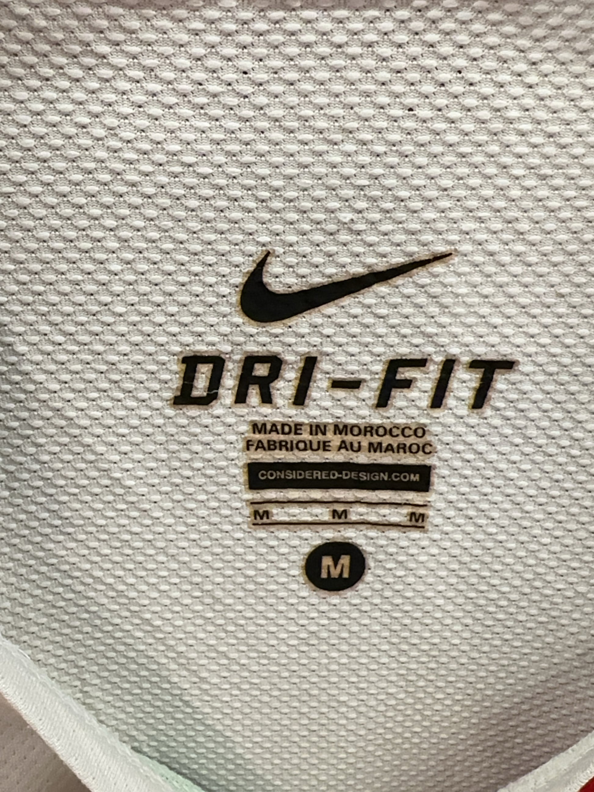 2010-11 Juventus Nike Away Football Shirt - M