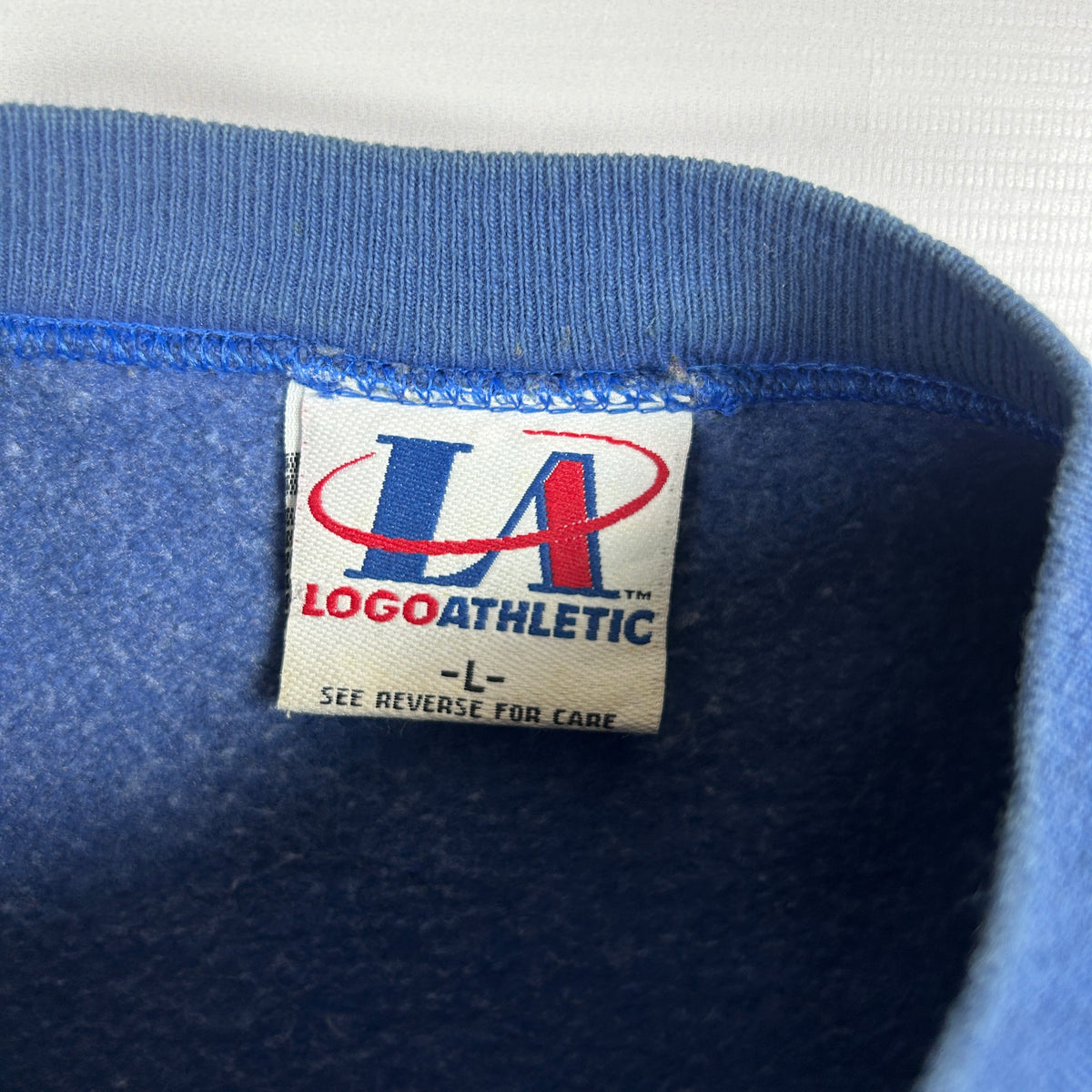 L - Vintage 1990's New York Knicks Logo Athletic Crewneck Sweatshirt