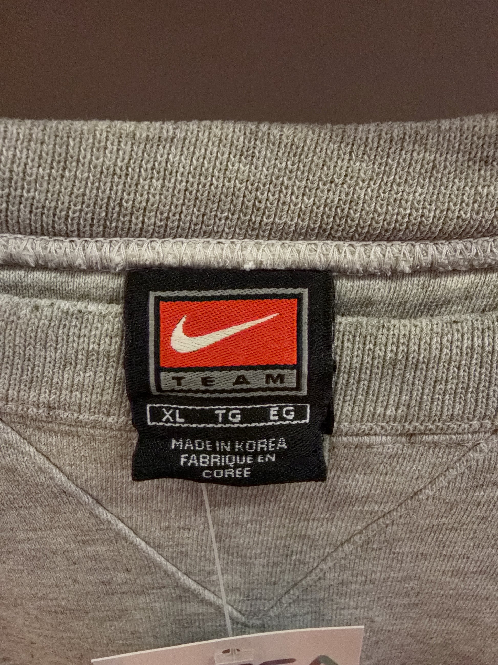 XL - Vintage 2000's Nike Sweatshirt