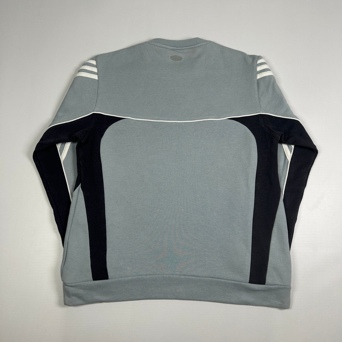 XS - Vintage 2000's Adidas Sweatshirt