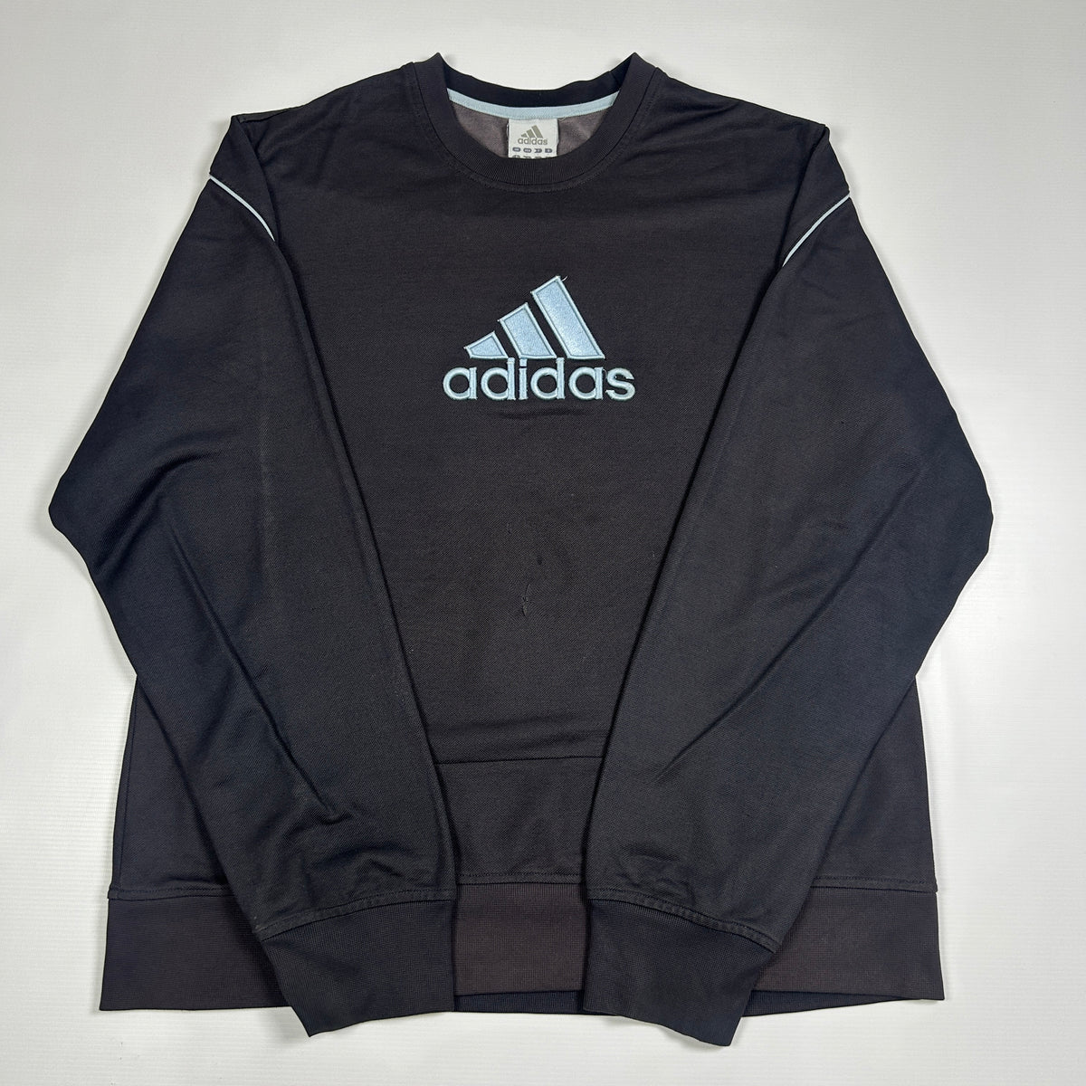 L - Vintage 2000's Adidas Sweatshirt